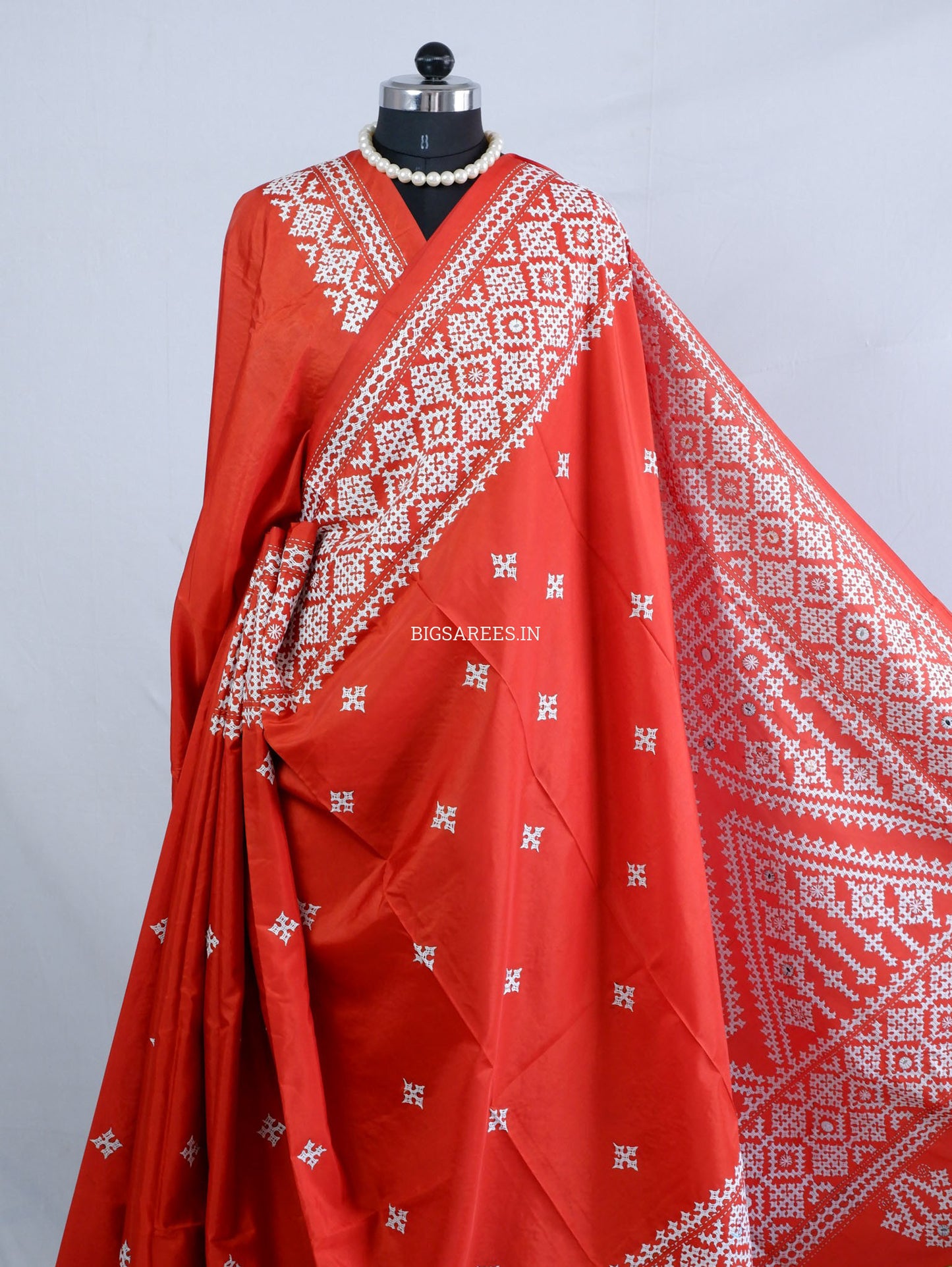 Kutchi/Gujarati Stitch Hand Embroidered Saree | Art Silk | Foil Mirror | Red