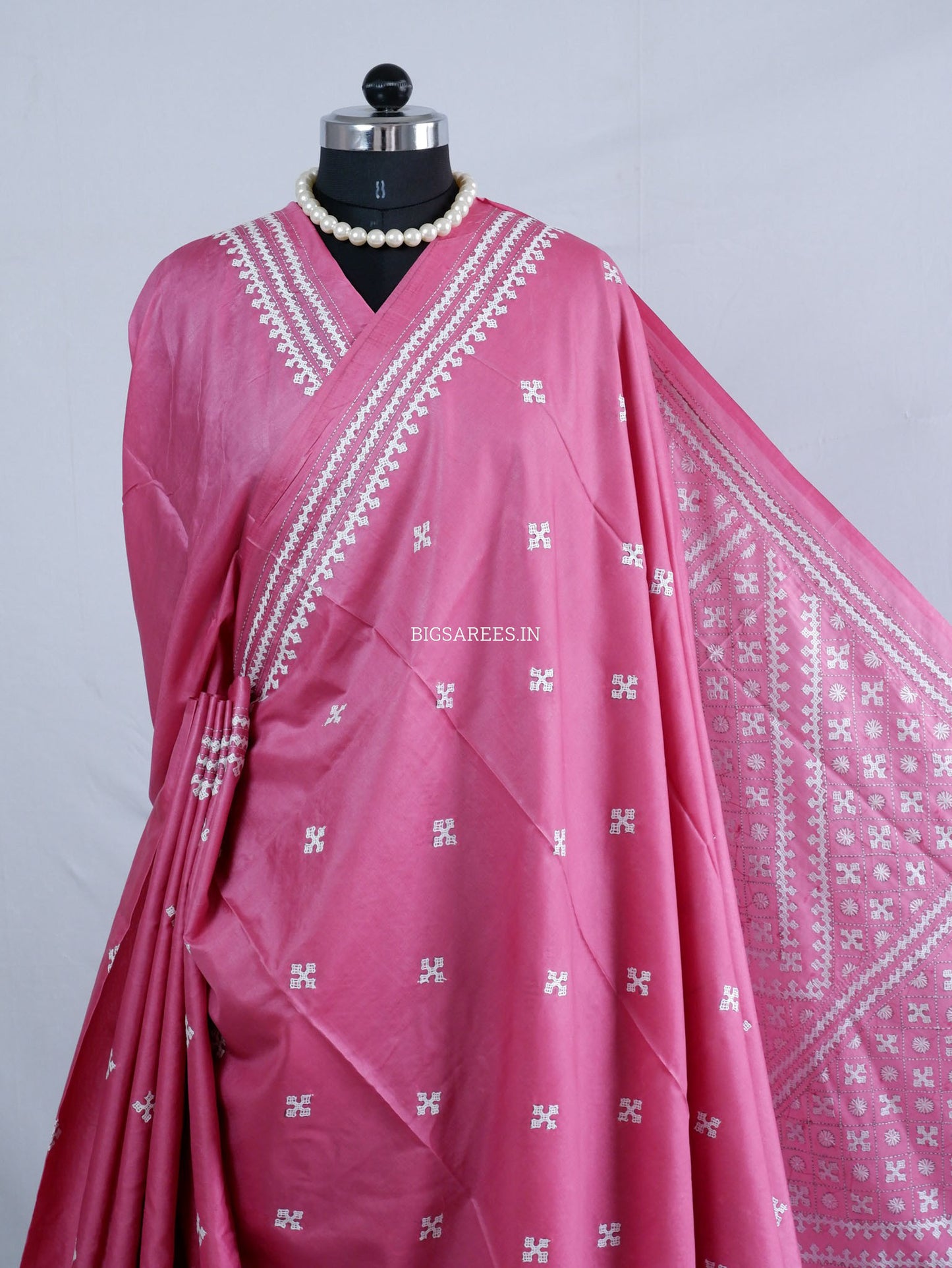 Kutchi/Gujarati Hand Embroidered Saree  | Blended Bangalore Silk / Art Silk | Pink