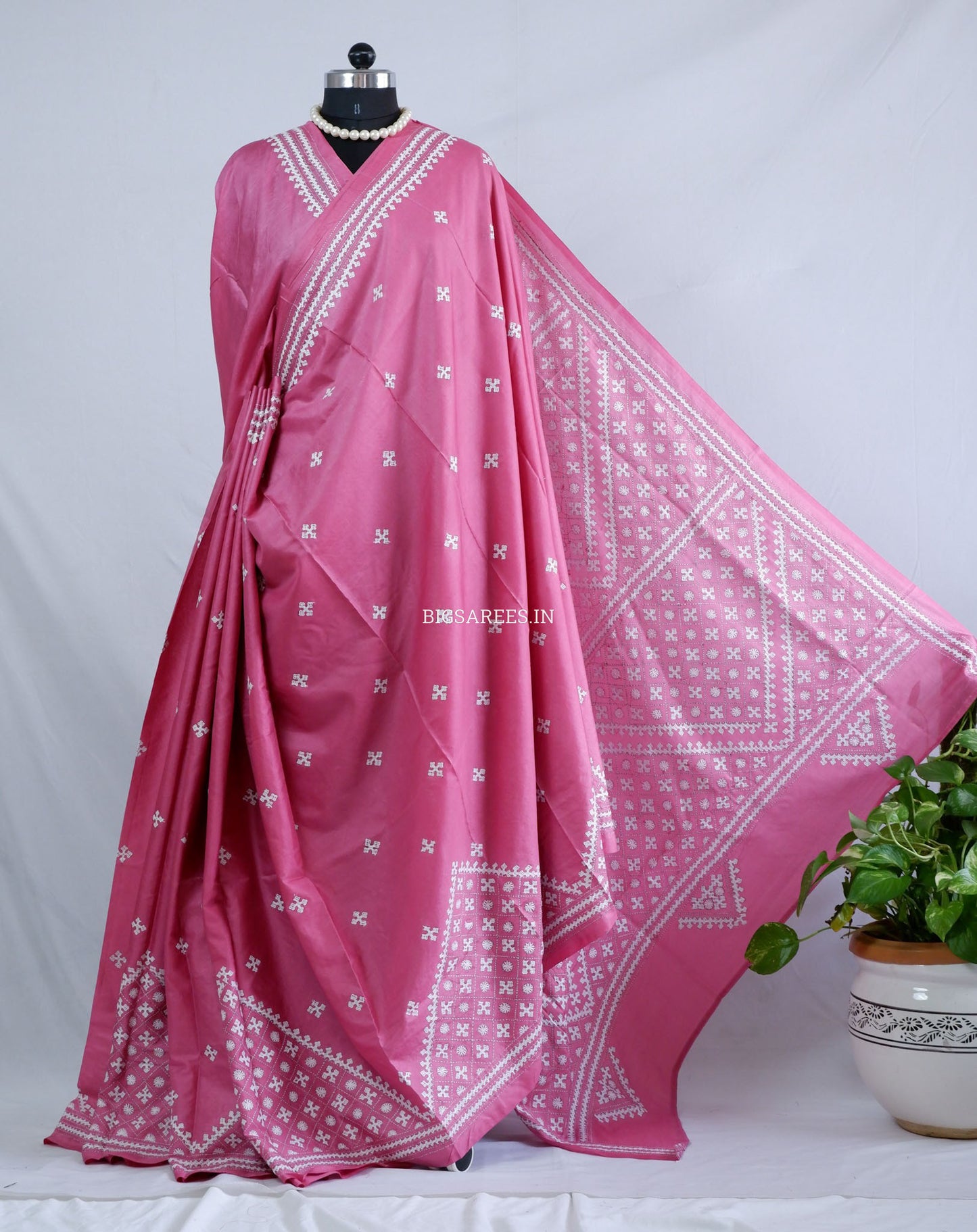 Kutchi/Gujarati Hand Embroidered Saree  | Blended Bangalore Silk / Art Silk | Pink