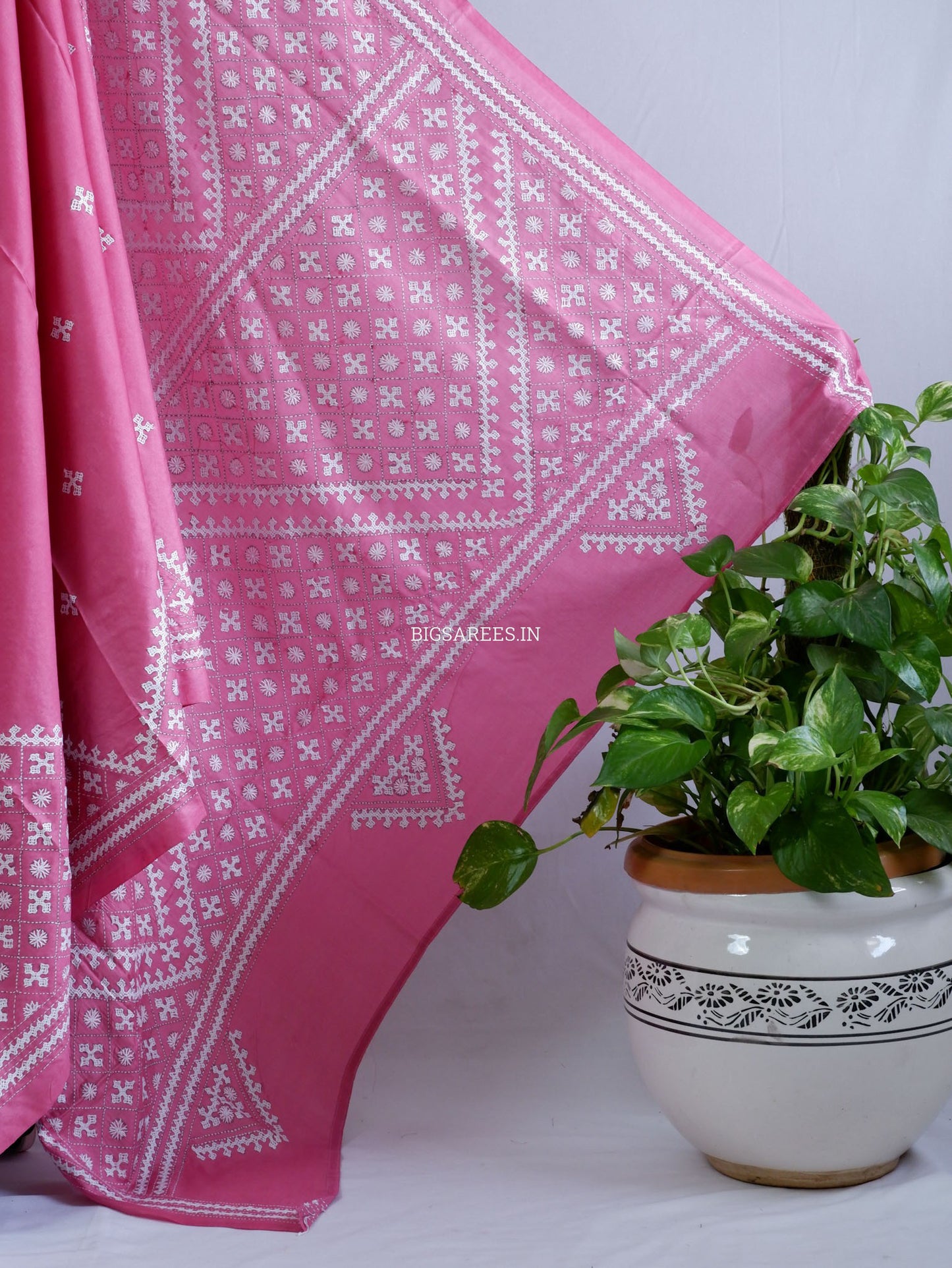 Kutchi/Gujarati Hand Embroidered Saree  | Blended Bangalore Silk / Art Silk | Pink