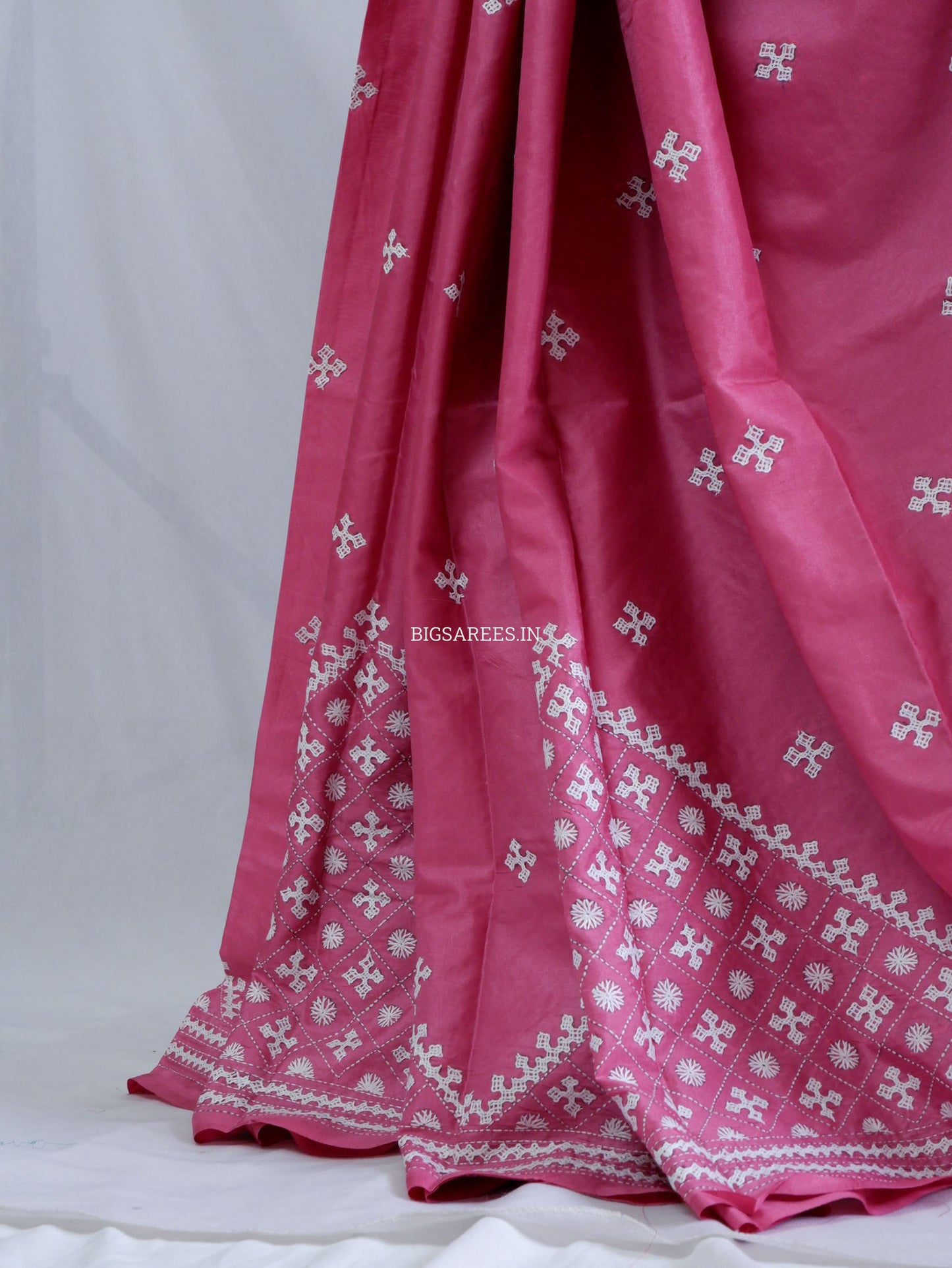 Kutchi/Gujarati Hand Embroidered Saree  | Blended Bangalore Silk / Art Silk | Pink