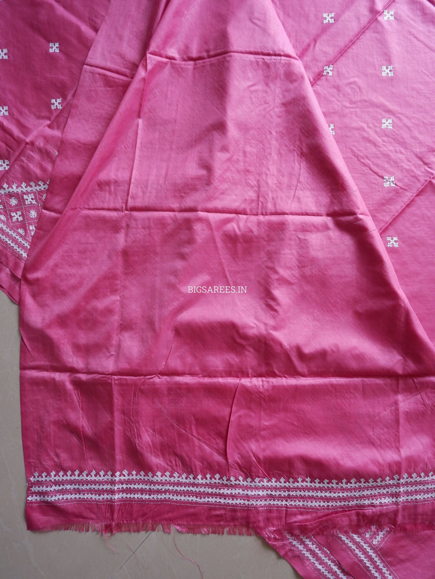 Kutchi/Gujarati Hand Embroidered Saree  | Blended Bangalore Silk / Art Silk | Pink