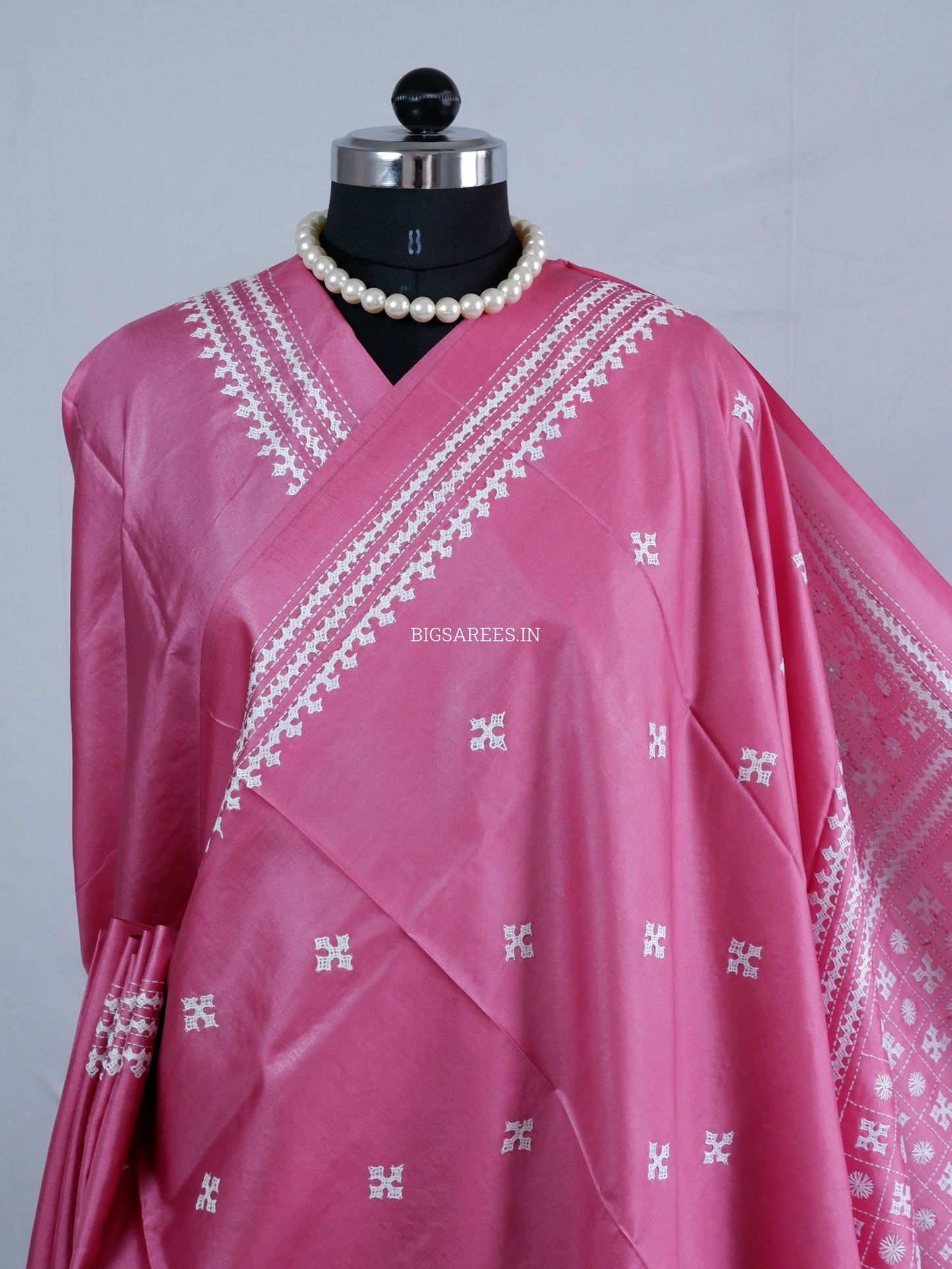 Kutchi/Gujarati Hand Embroidered Saree  | Blended Bangalore Silk / Art Silk | Pink