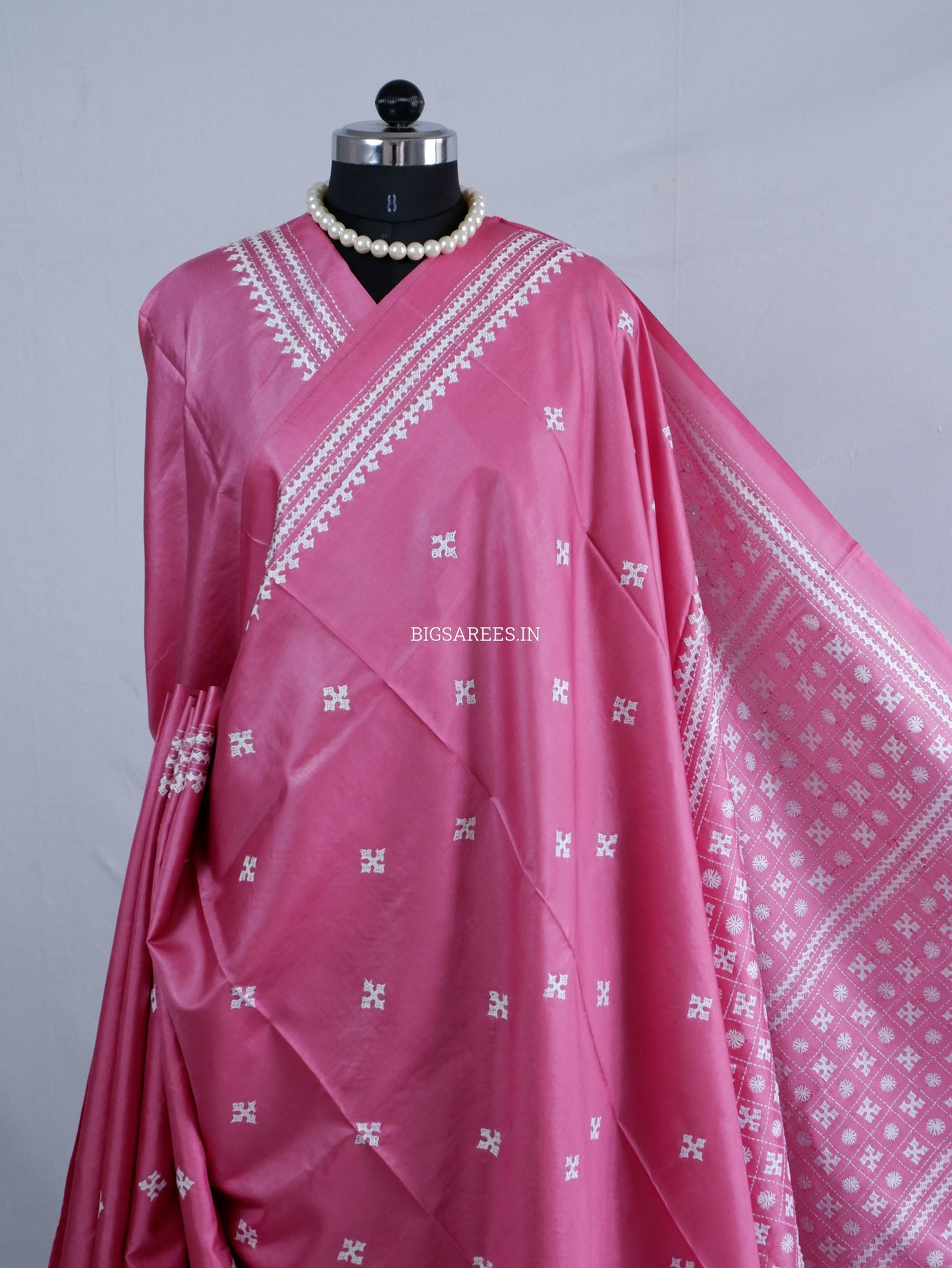 Kutchi/Gujarati Hand Embroidered Saree  | Blended Bangalore Silk / Art Silk | Pink