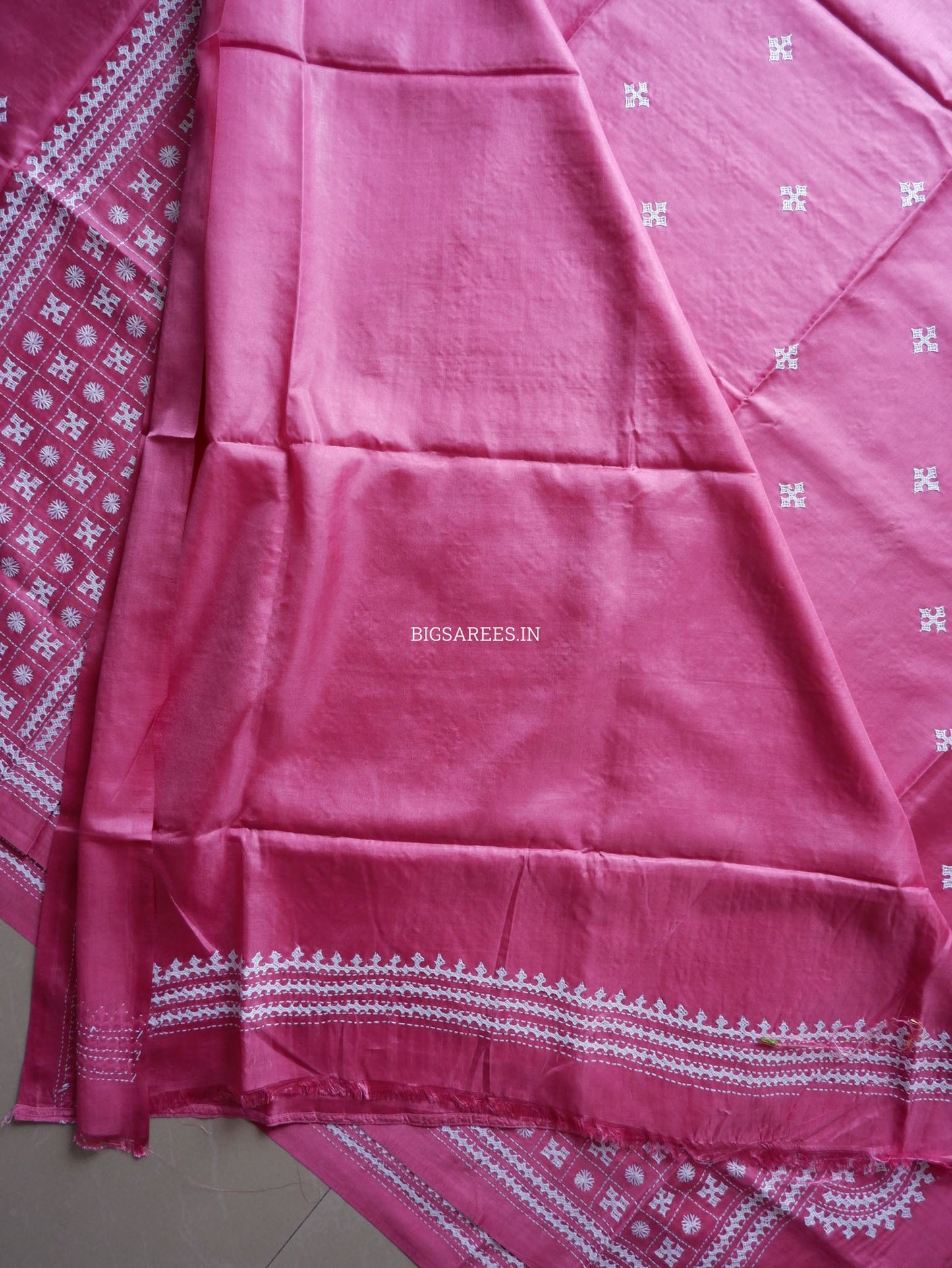 Kutchi/Gujarati Hand Embroidered Saree  | Blended Bangalore Silk / Art Silk | Pink