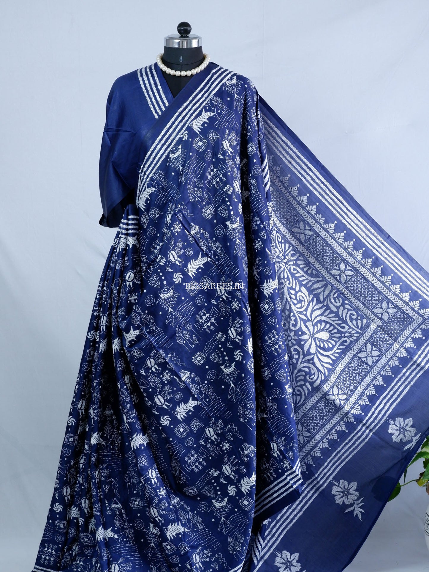 Kantha Stitch Hand Embroidered Saree | Blended Bangalore Silk / Art Silk | Navy Blue