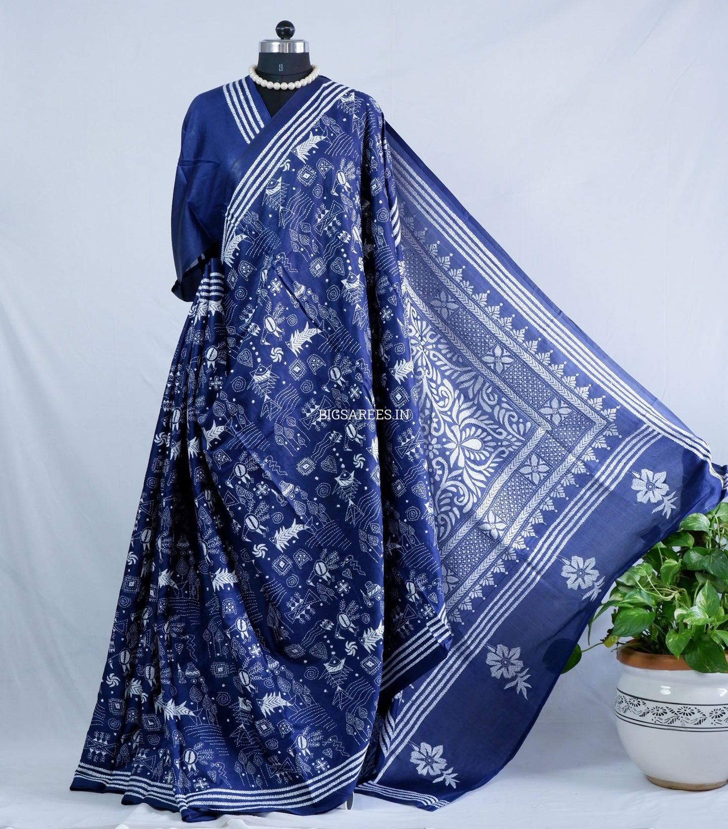 Kantha Stitch Hand Embroidered Saree | Blended Bangalore Silk / Art Silk | Navy Blue