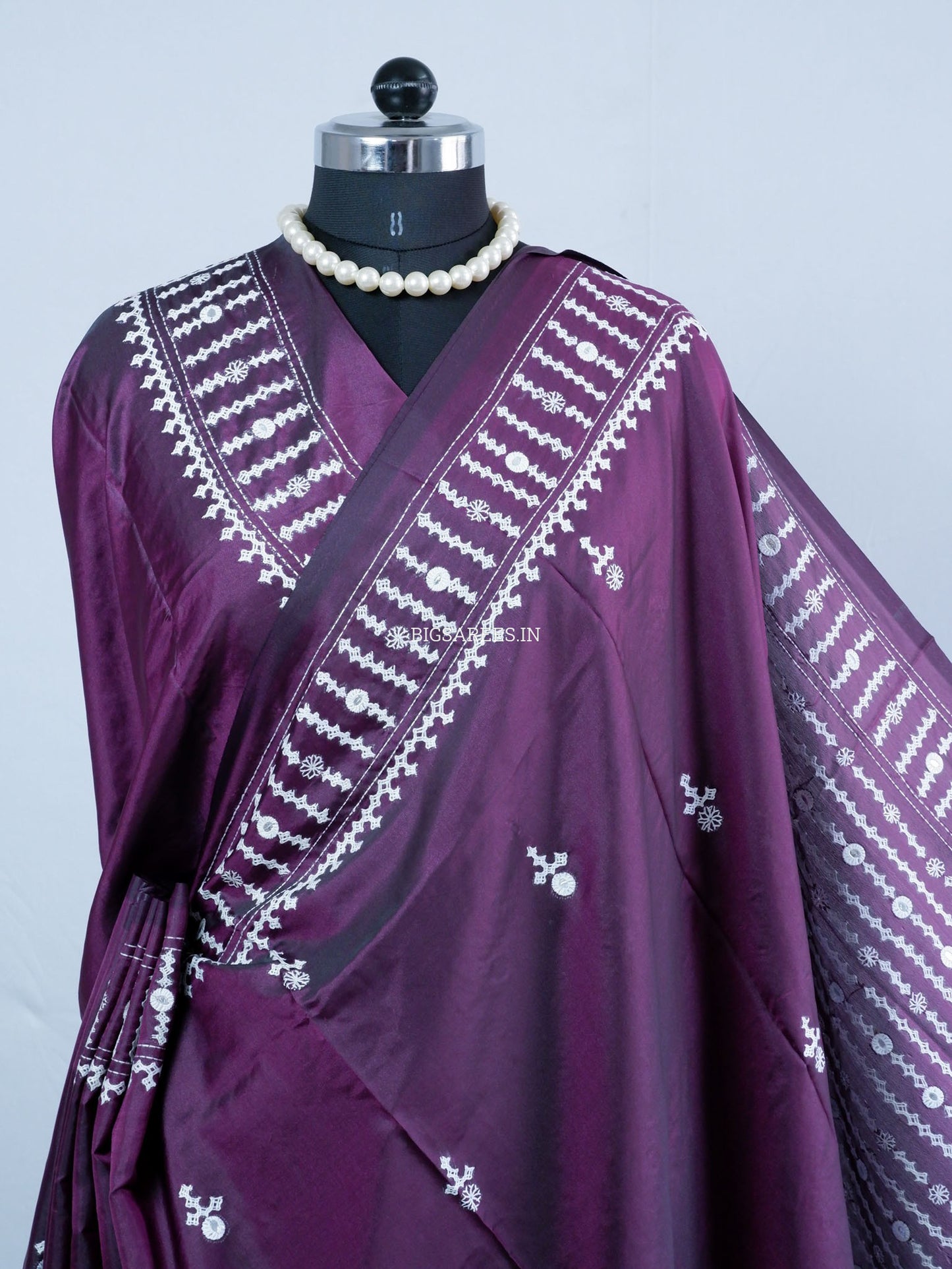 Kutchi/Gujarati Stitch Hand Embroidered Saree | Art Silk | Foil Mirror | Dark Purple