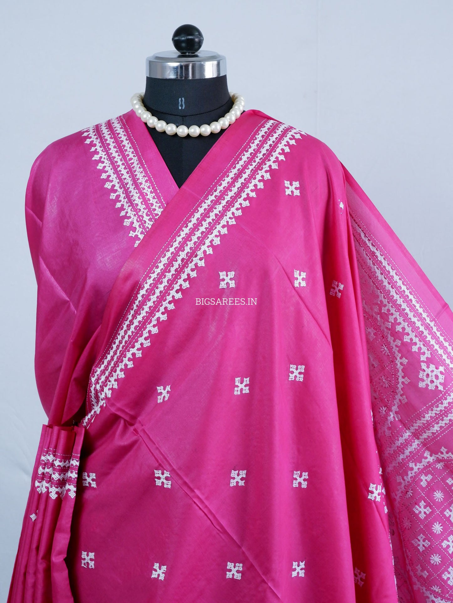 Kutchi/Gujarati Hand Embroidered Saree  | Blended Bangalore Silk / Art Silk | Pink