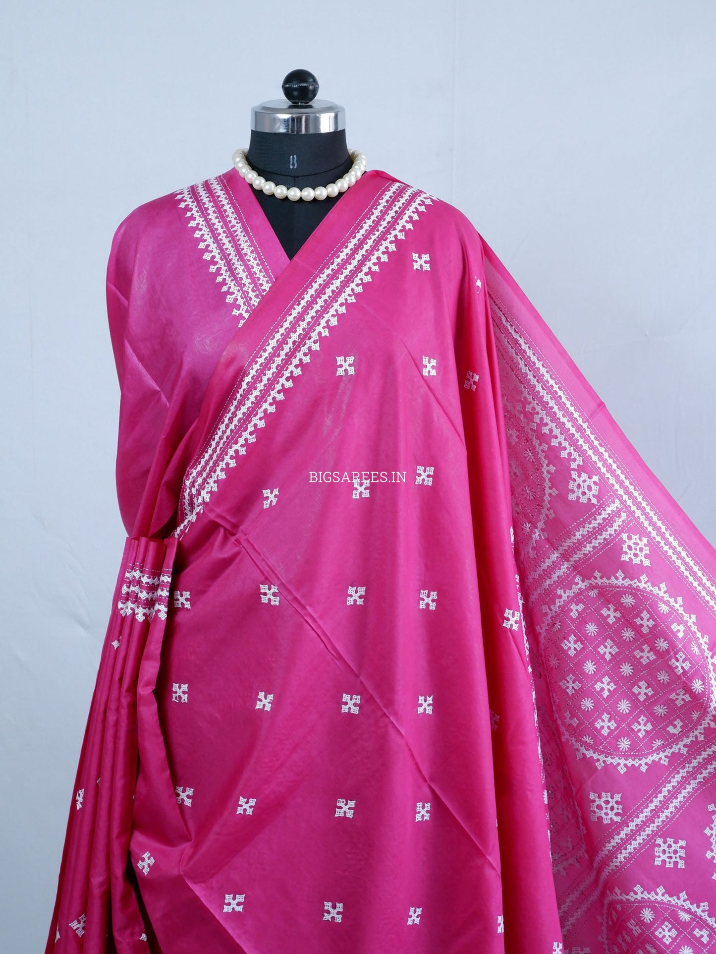 Kutchi/Gujarati Hand Embroidered Saree  | Blended Bangalore Silk / Art Silk | Pink