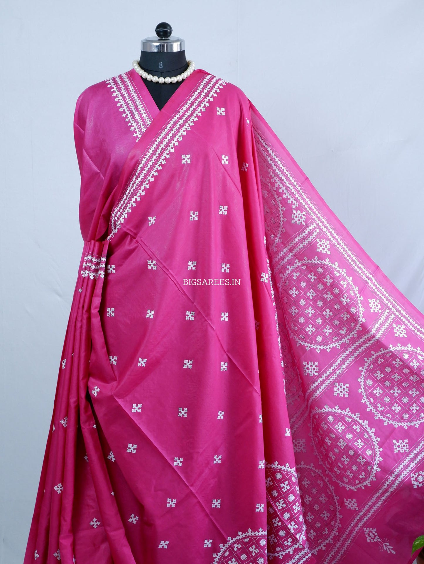 Kutchi/Gujarati Hand Embroidered Saree  | Blended Bangalore Silk / Art Silk | Pink
