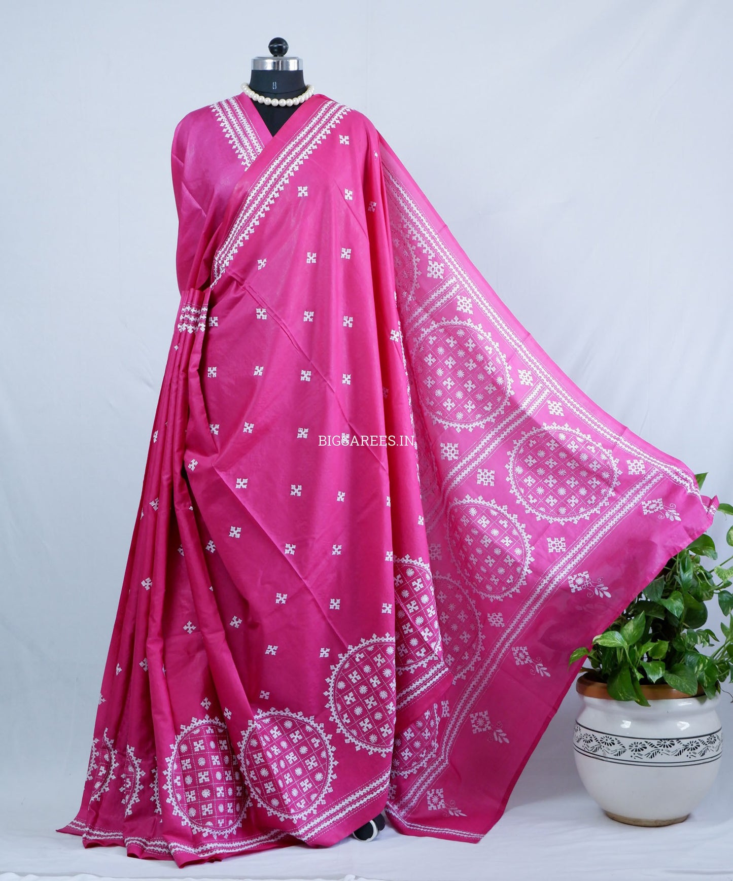 Kutchi/Gujarati Hand Embroidered Saree  | Blended Bangalore Silk / Art Silk | Pink