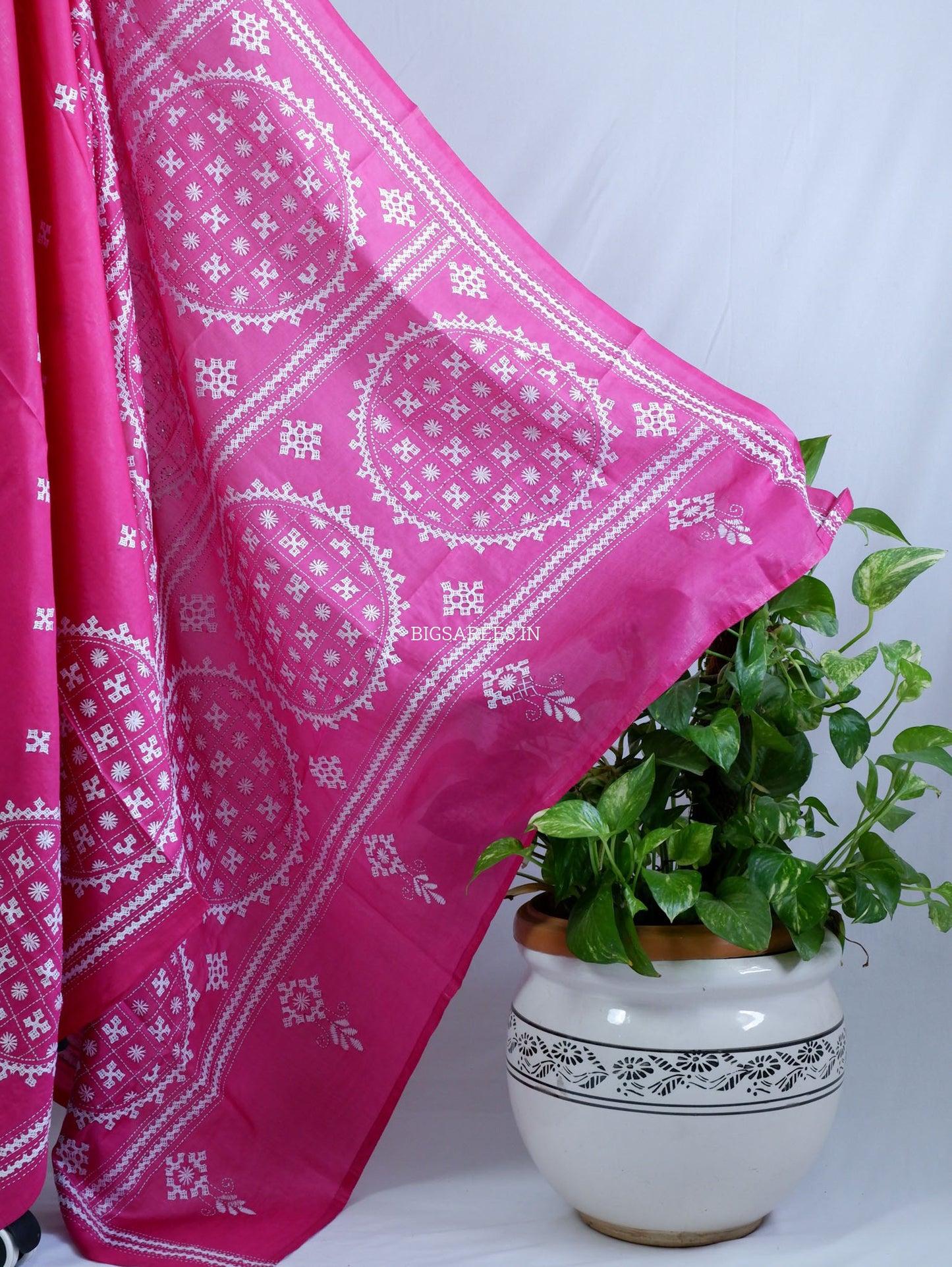 Kutchi/Gujarati Hand Embroidered Saree  | Blended Bangalore Silk / Art Silk | Pink