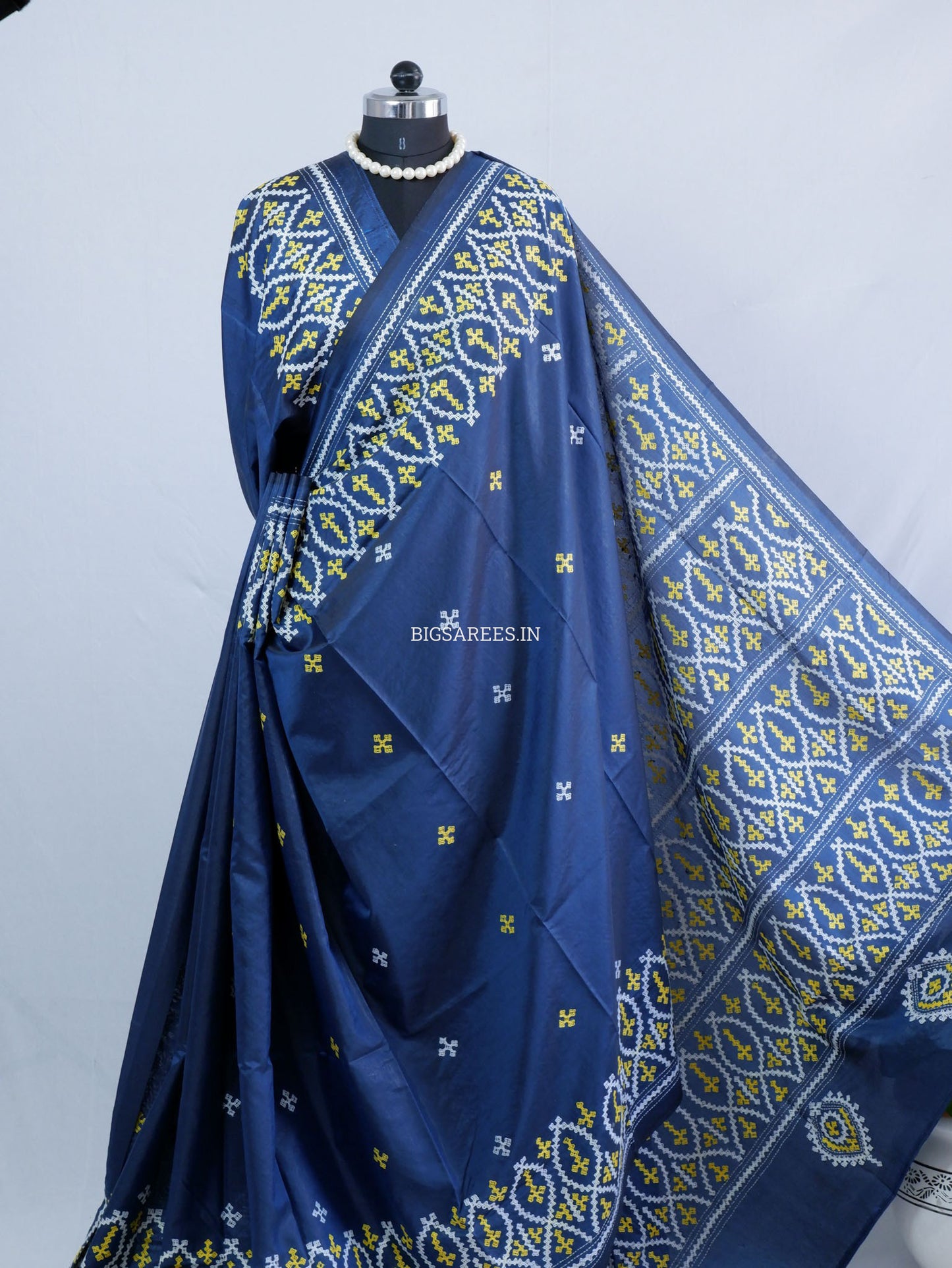 Kutchi/Gujarati Hand Embroidered Saree  | Blended Bangalore Silk / Art Silk | Peacock Blue