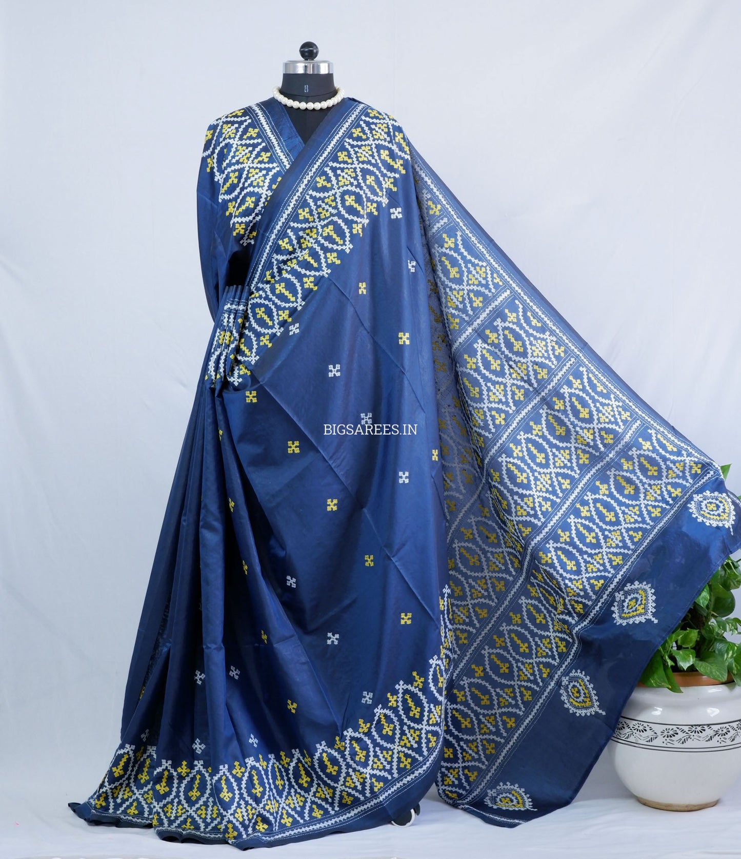 Kutchi/Gujarati Hand Embroidered Saree  | Blended Bangalore Silk / Art Silk | Peacock Blue