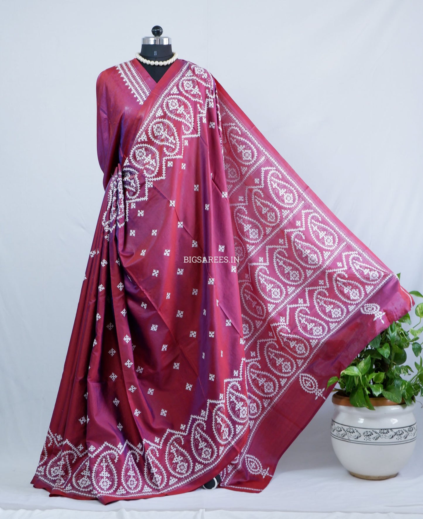 Kutchi/Gujarati Hand Embroidered Saree  | Blended Bangalore Silk / Art Silk | Plum Red