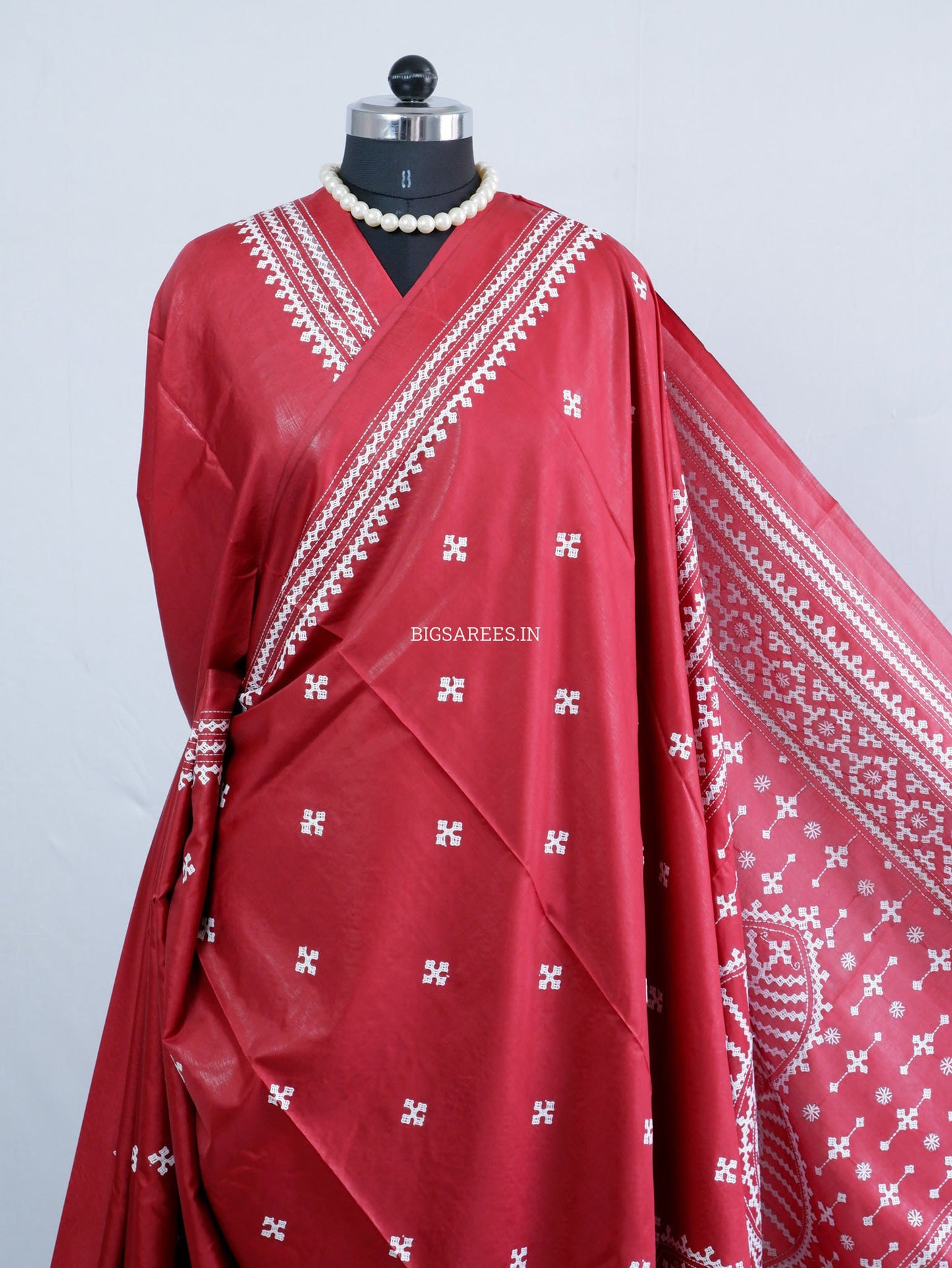 Kutchi/Gujarati Hand Embroidered Saree  | Blended Bangalore Silk / Art Silk | Red