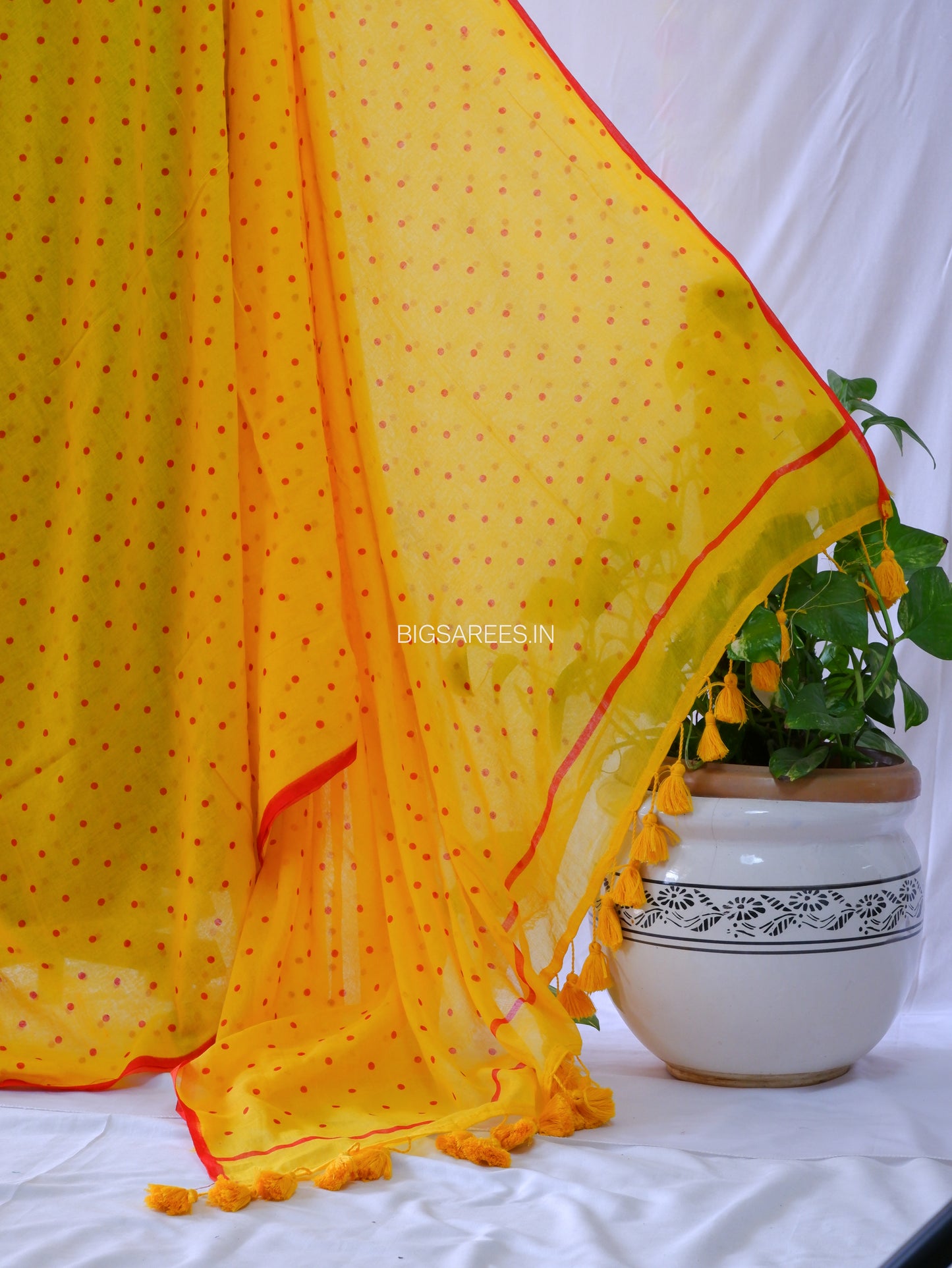 Polka Dot Saree With Blouse | Mul Cotton | Yellow