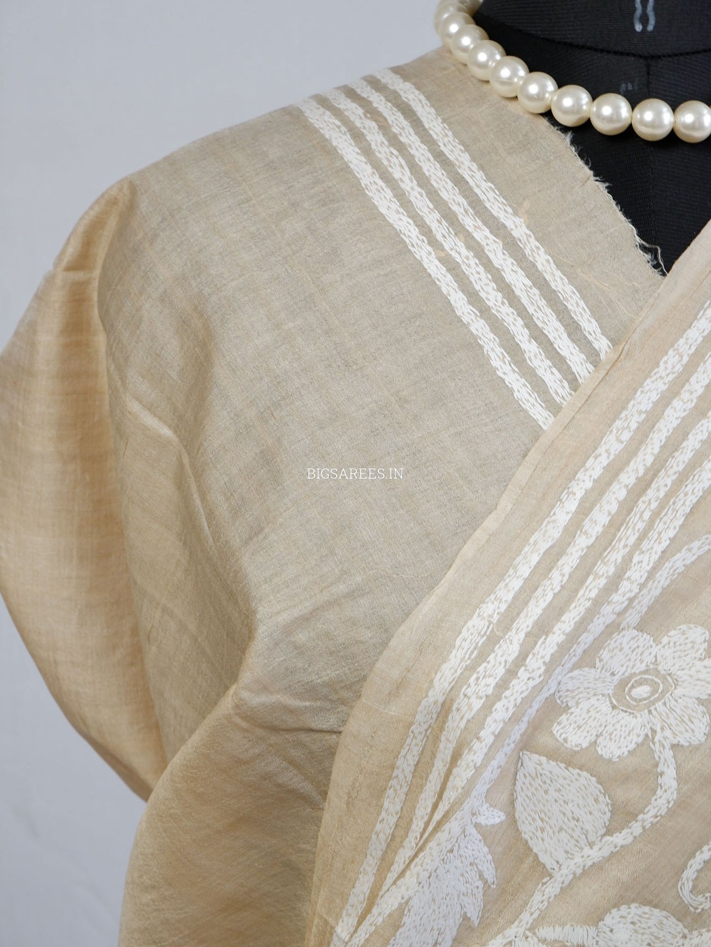 Kantha - Stitch Hand Embroidered Saree | Gachi Tussar Silk | Silk Marked | Off- White (Birds)
