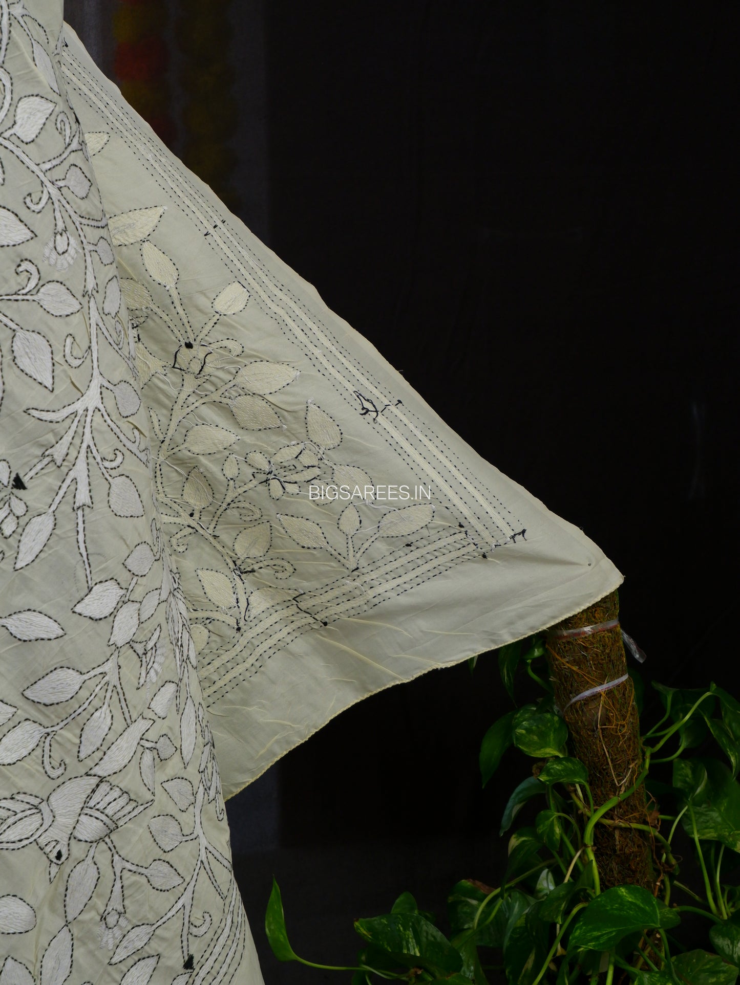 Kantha Stitch Dupatta | Tussar Silk | Cream