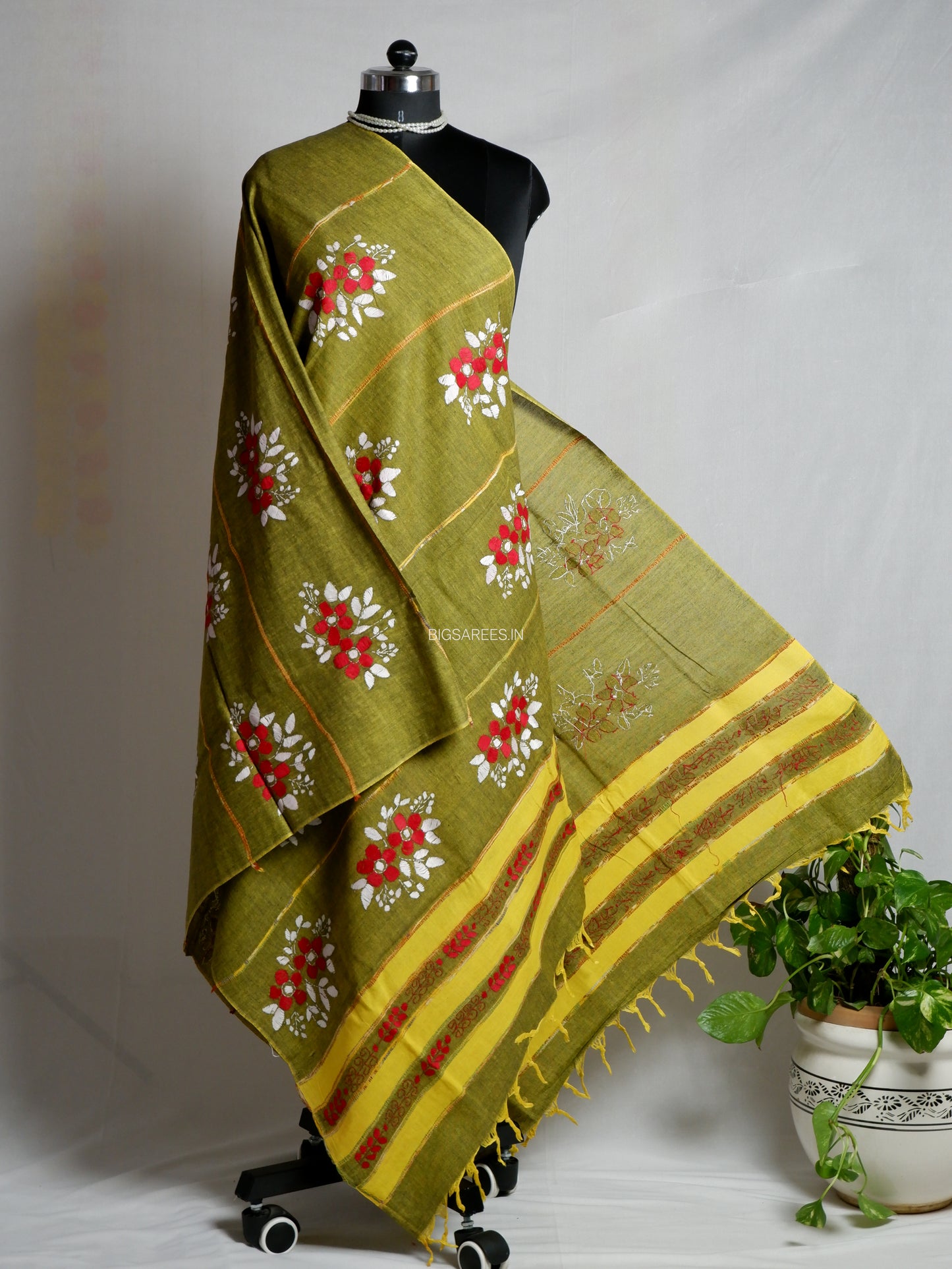 Hand Embroidered Kantha-Stitch Dupatta | Pure Khesh Cotton | Moss Green