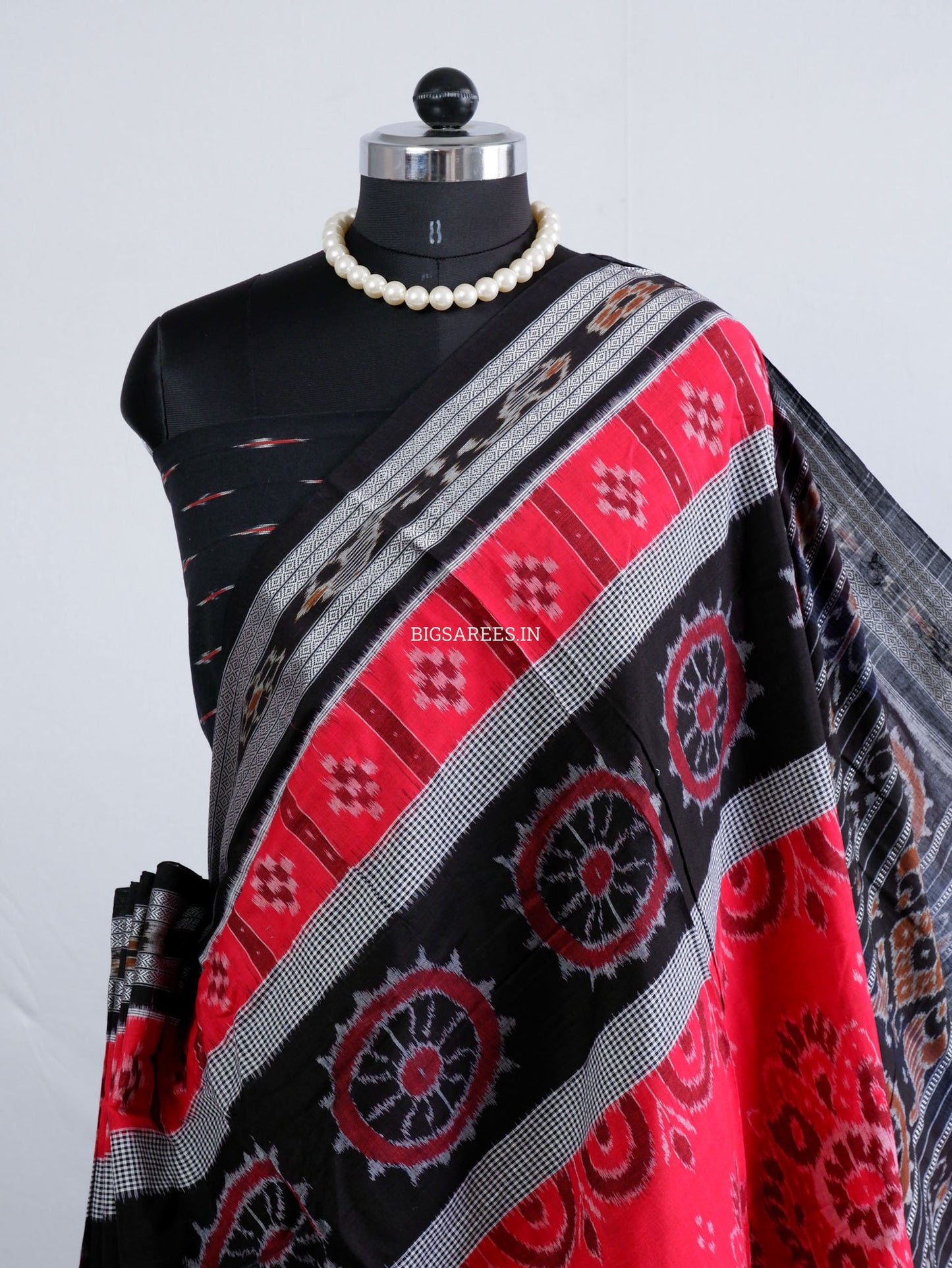 Sambalpuri Ikat Handwoven Saree | Cotton | Red/Black