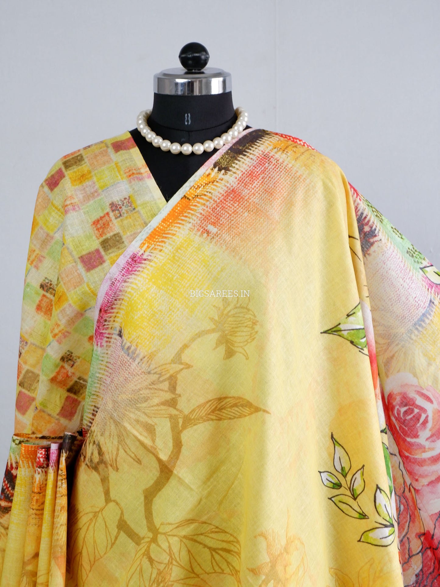 Digital Print Saree with Blouse Piece | Slub Linen | Yellow