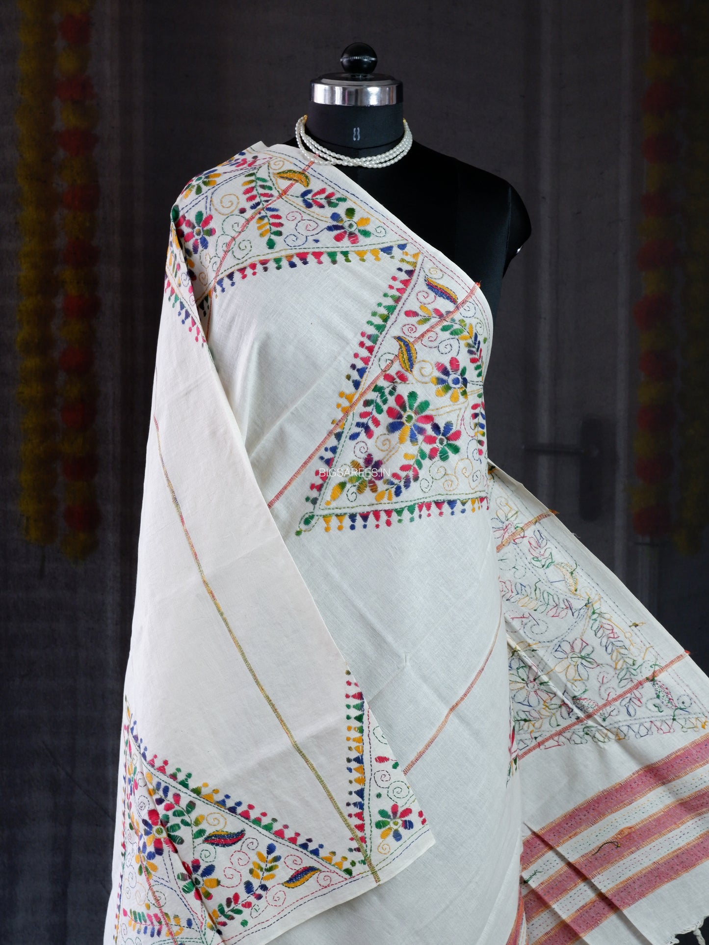 Hand Embroidered Kantha-Stitch Dupatta | Pure Khesh Cotton | White