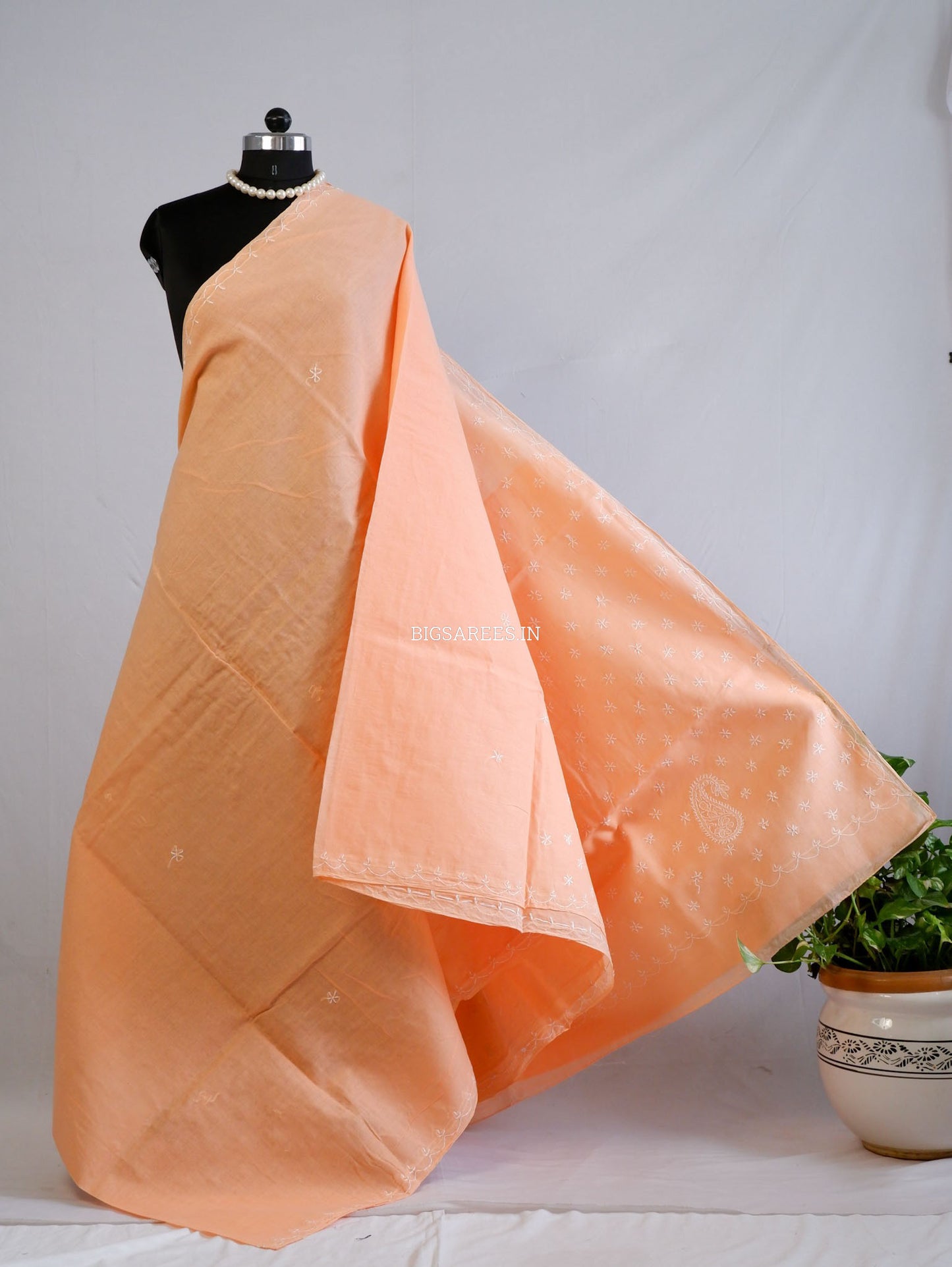 Chikankari Hand-Embroidered Saree | Cotton | Peach