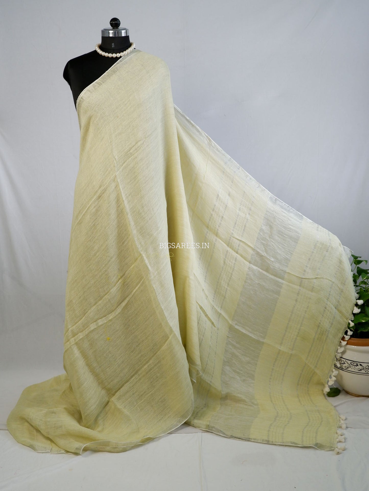 Pure Jayshree Linen Saree | Plain | Lemon Yellow (light)