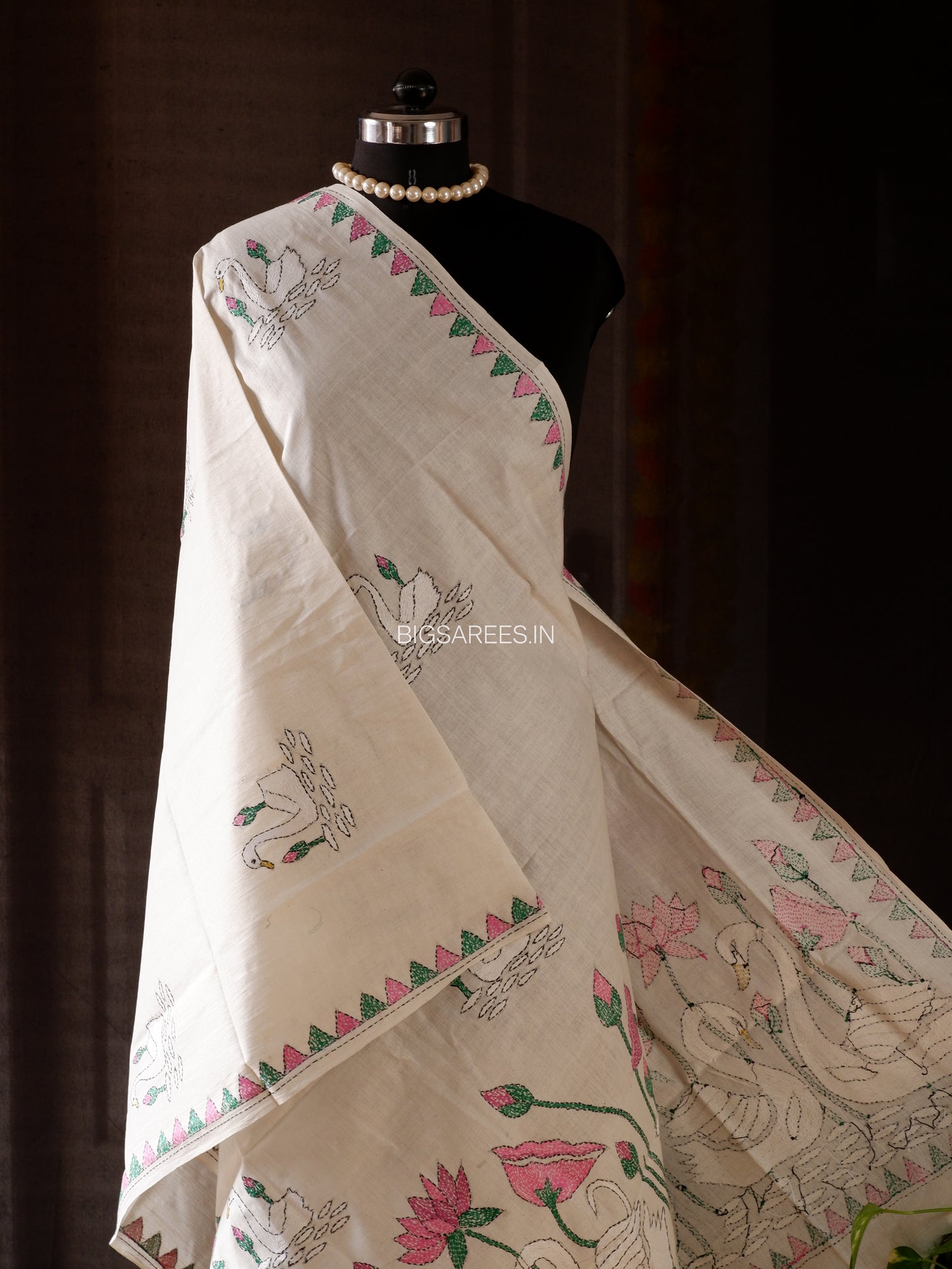 Hand-Embroidered Kantha Stitch Dupatta | Khadi Cotton | White | 36"|