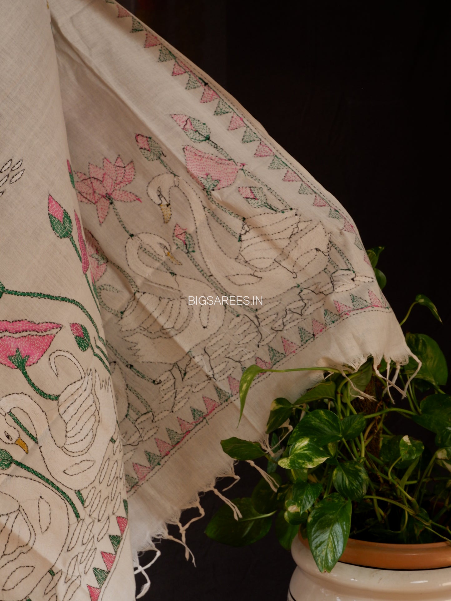 Hand-Embroidered Kantha Stitch Dupatta | Khadi Cotton | White | 36"|