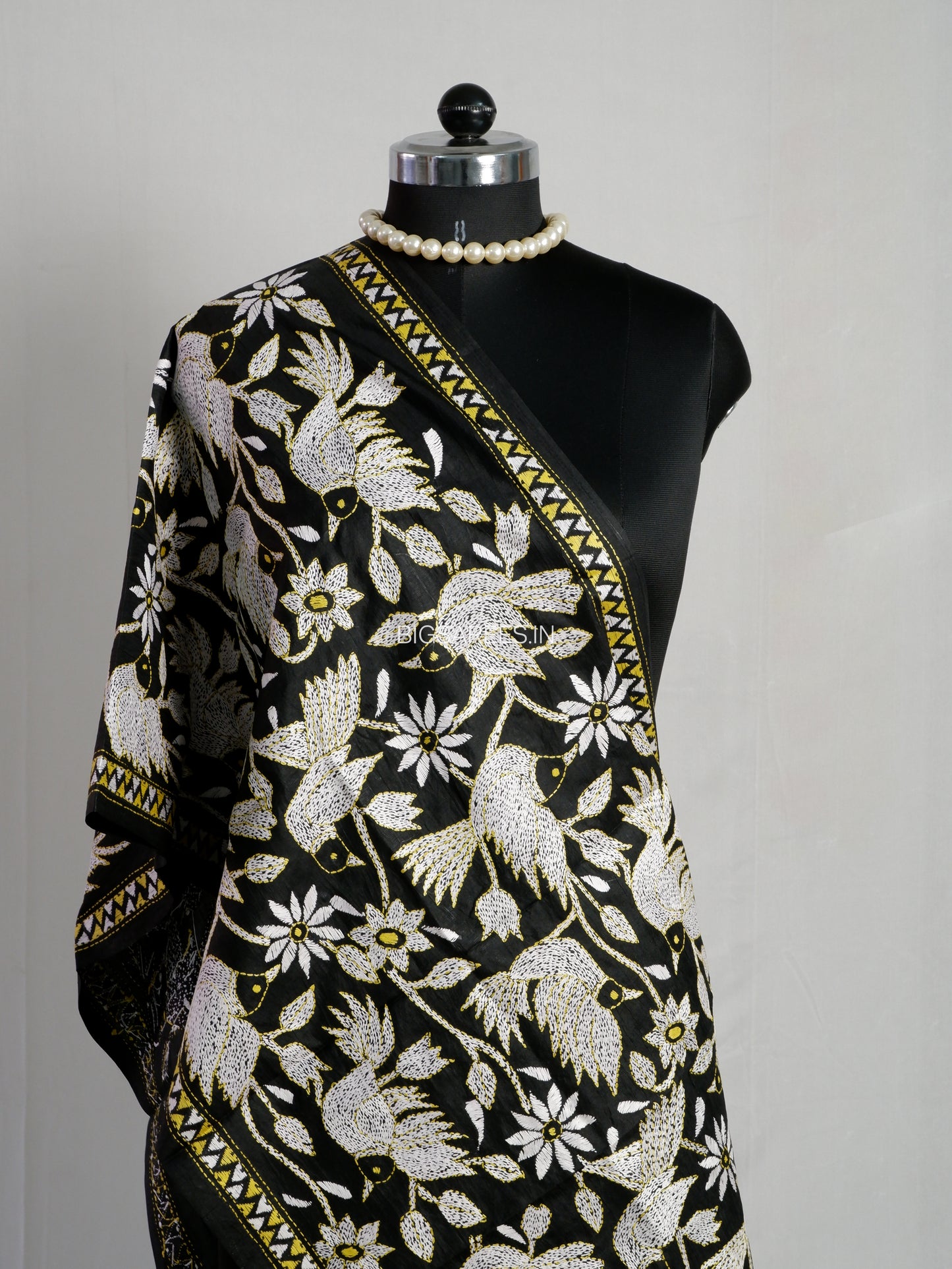 Kantha Pure Silk Stole | Black  | 22" |