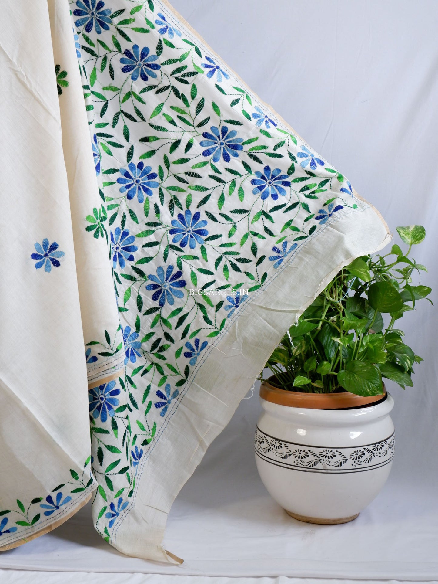 Kantha Stitch Semi Tussar with Blouse | Hand-Embroidered | Off White