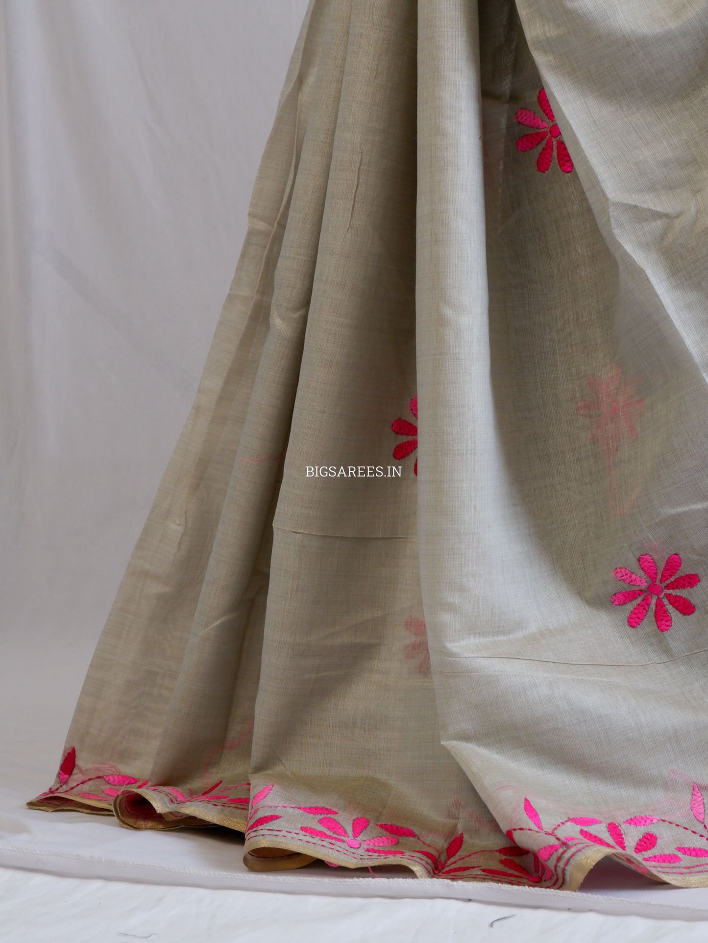 Kantha Stitch Semi Tussar with Blouse | Hand-Embroidered | Dark Beige
