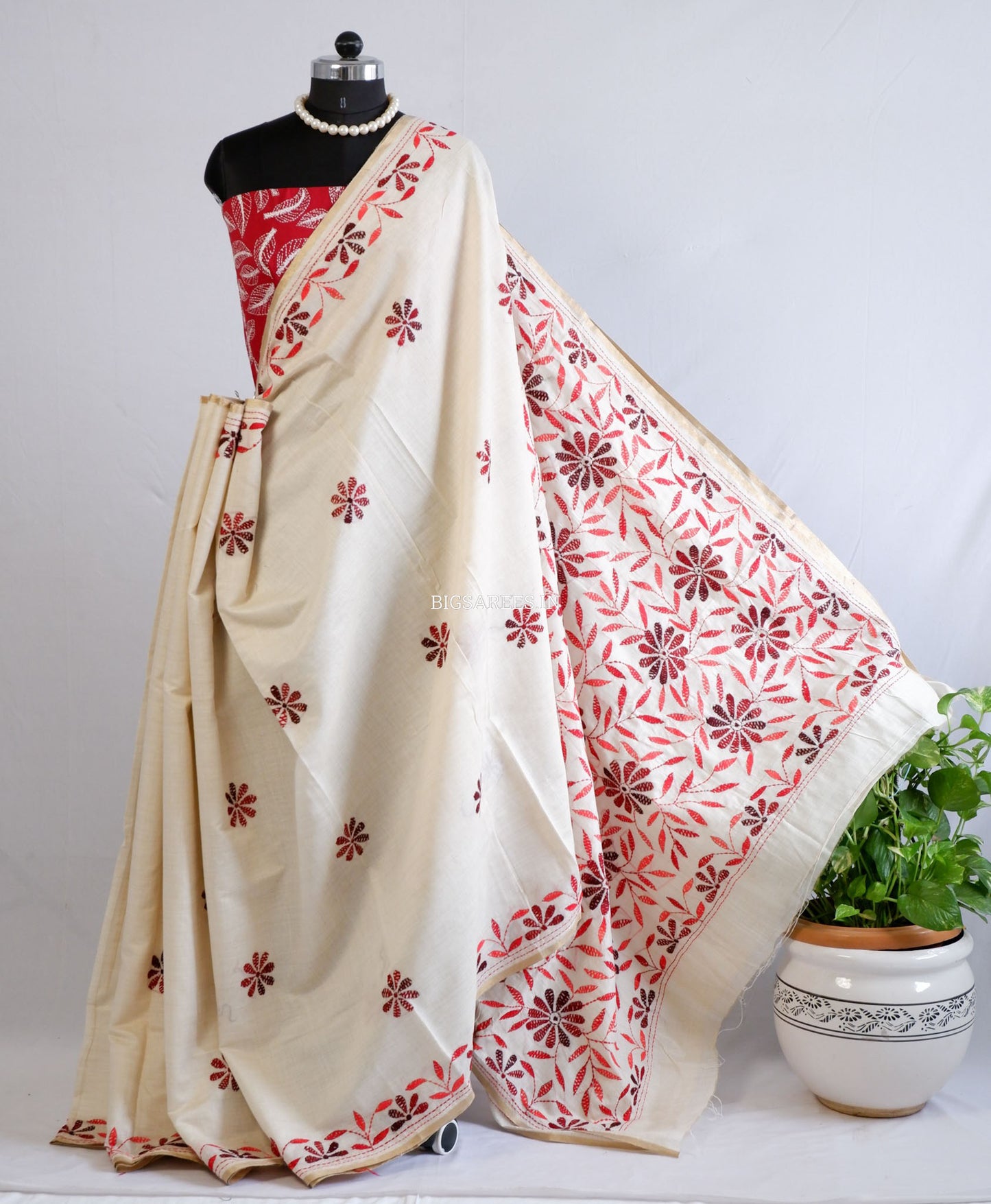 Kantha Stitch Semi Tussar with Blouse | Hand-Embroidered | Off White