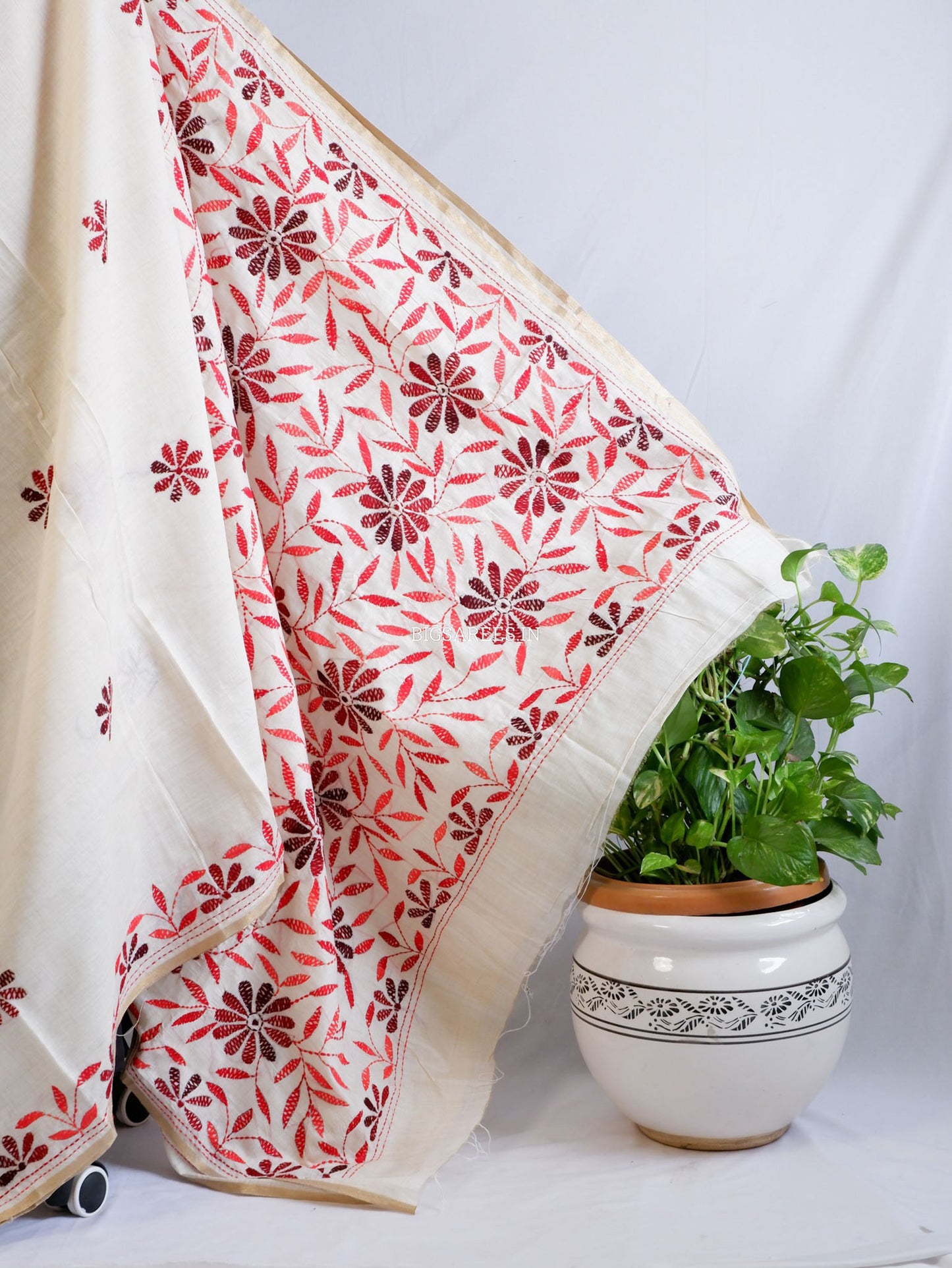 Kantha Stitch Semi Tussar with Blouse | Hand-Embroidered | Off White