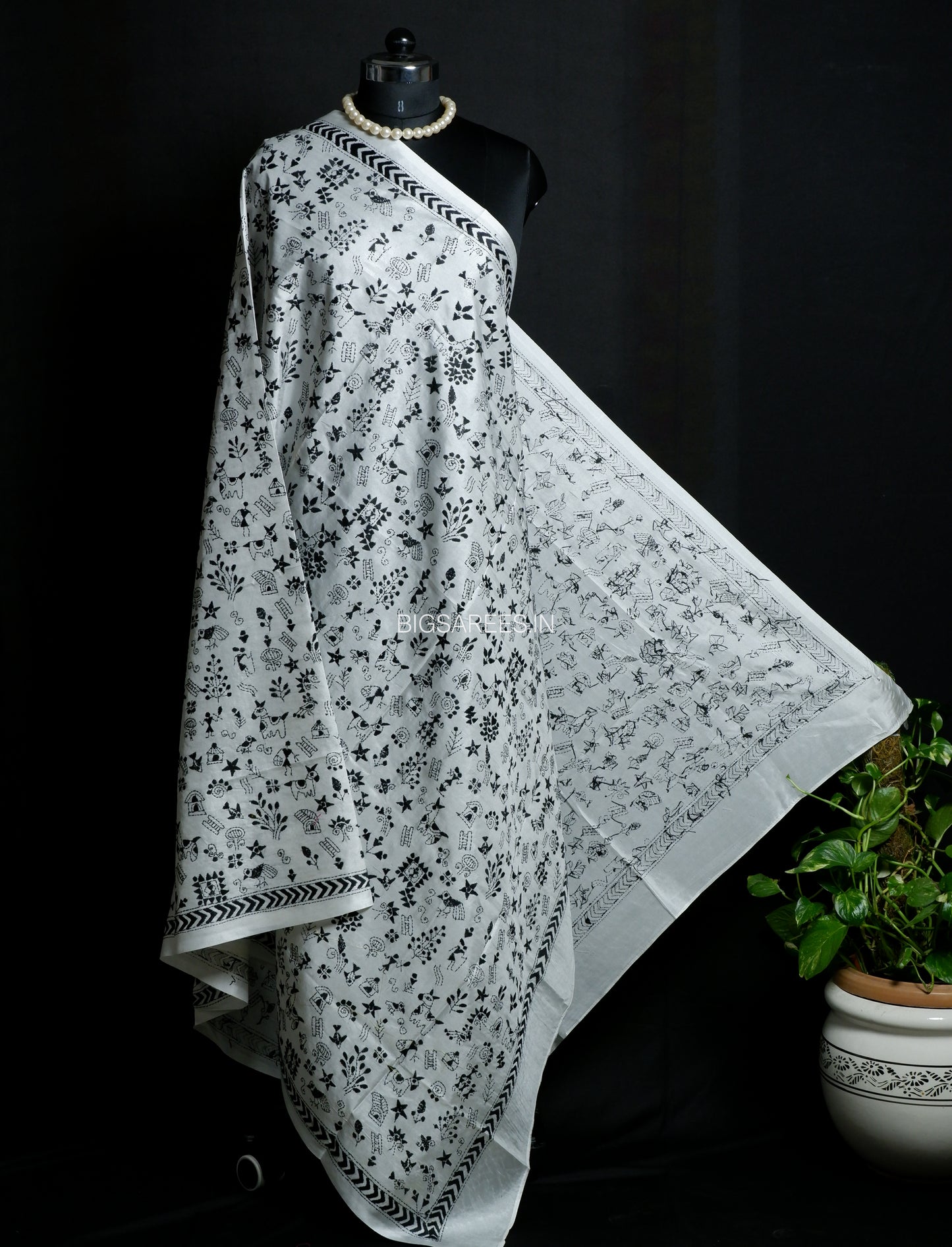 Kantha Hand-Embroidered Dupatta | Blended Bangalore Silk | Full Work | White