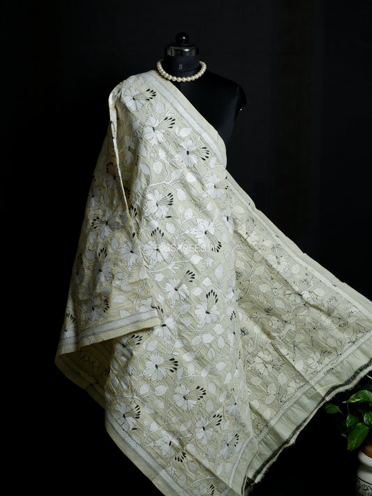 Nakshi Kantha Hand-Embroidered Dupatta | Silk | Off-White