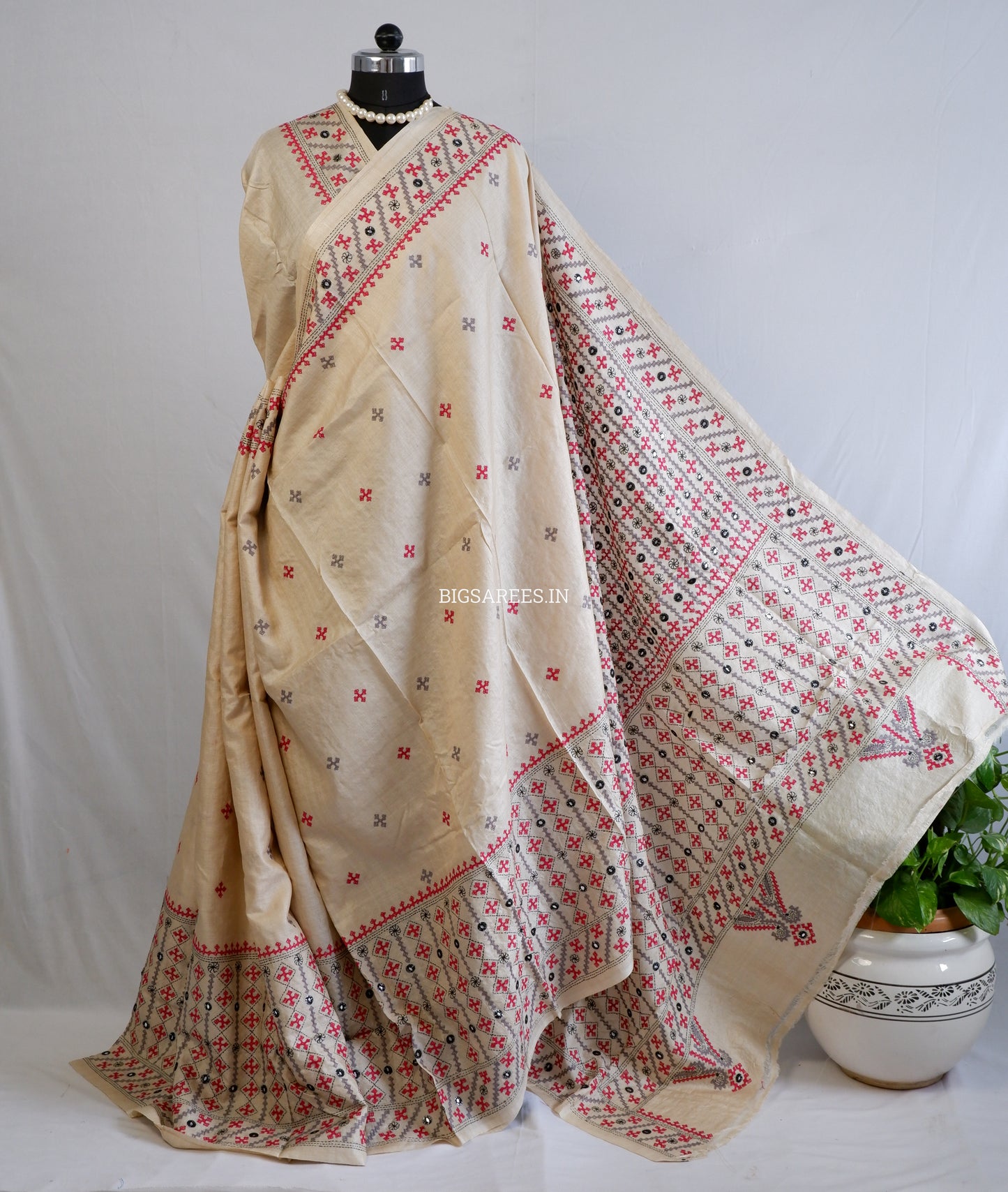 Kutchi Hand Embroidered Saree | Pure Gachi by Gachi Tassar Silk | Silk Marked | Beige