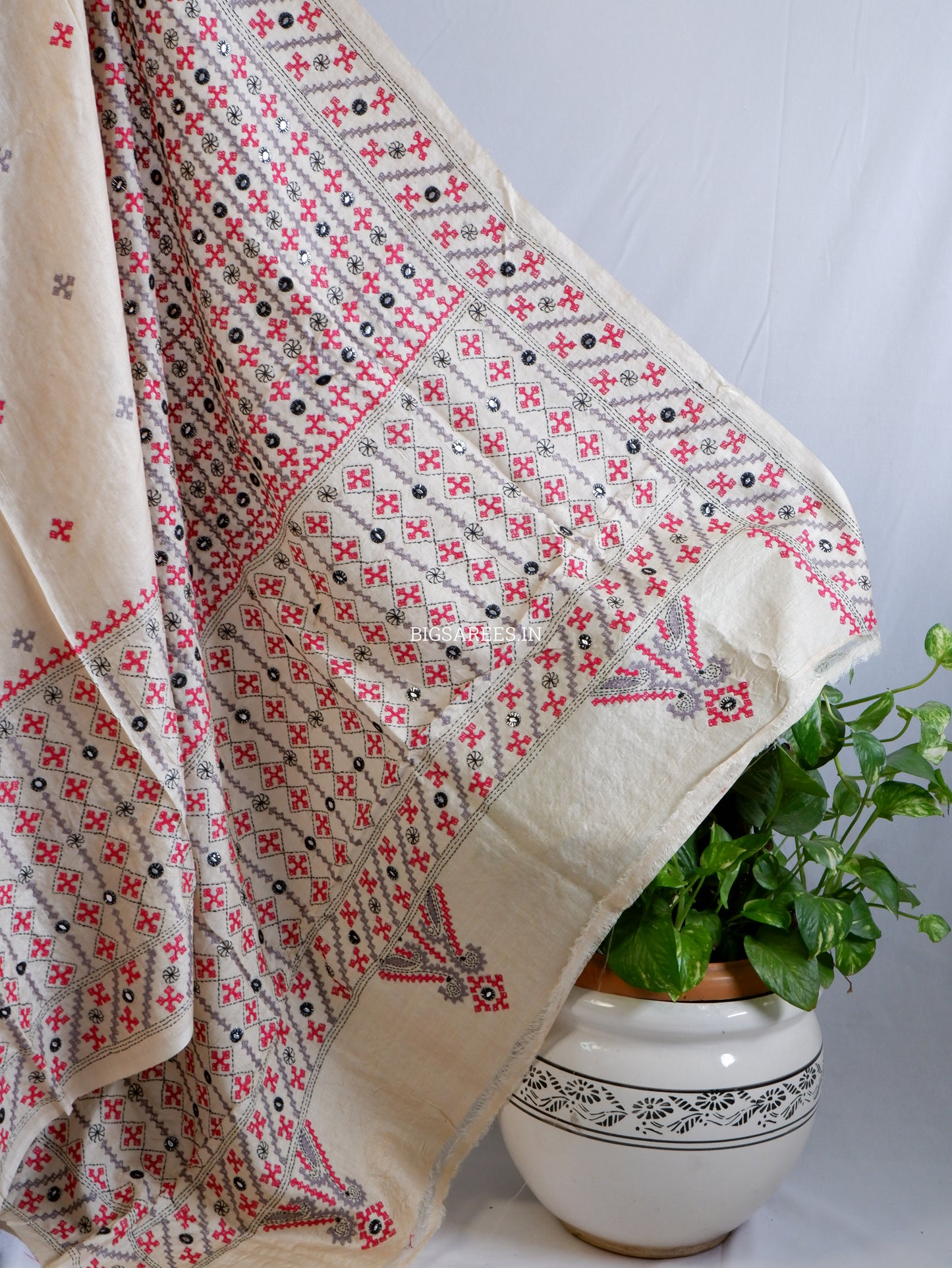 Kutchi Hand Embroidered Saree | Pure Gachi by Gachi Tassar Silk | Silk Marked | Beige
