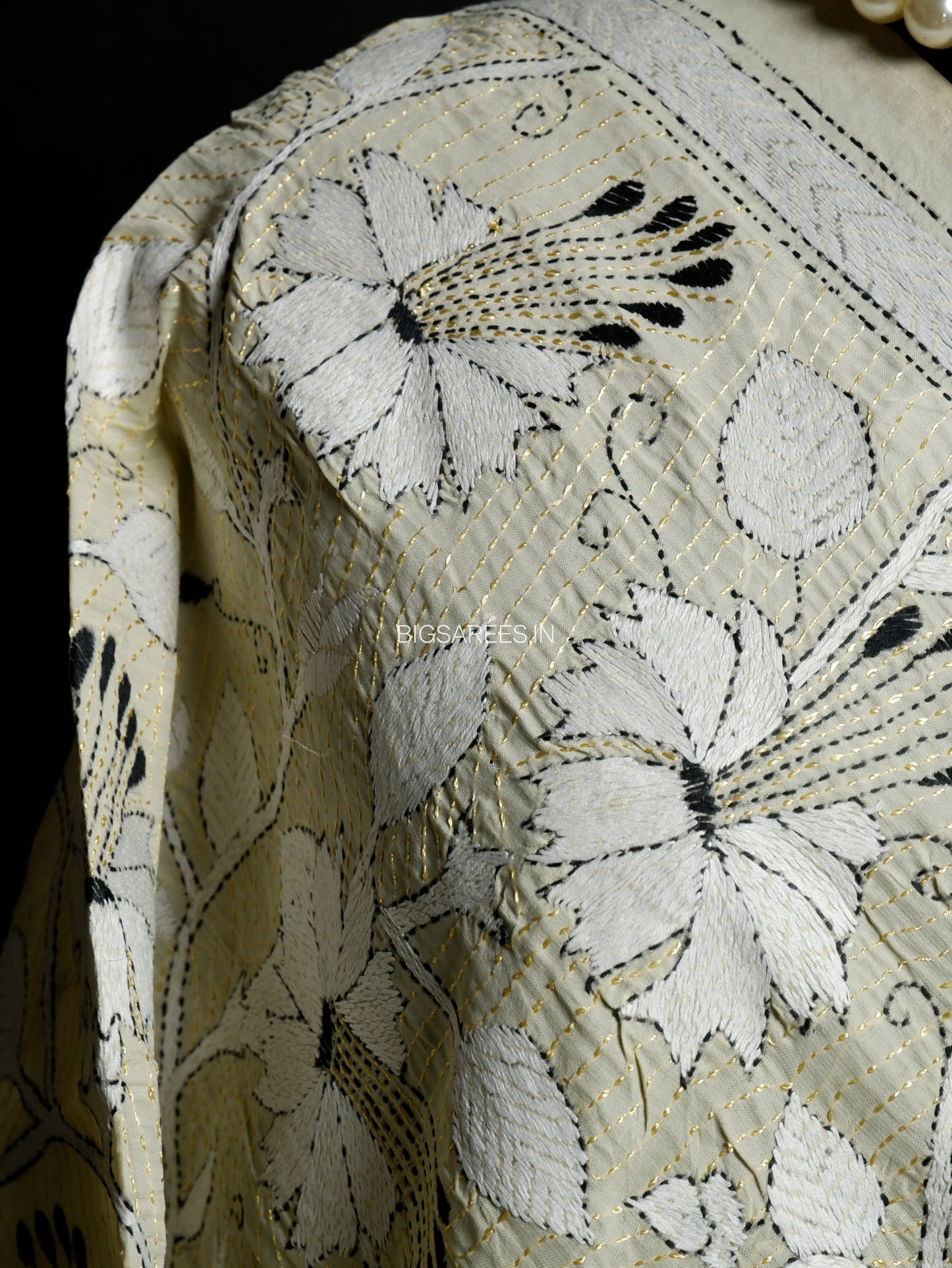 Nakshi Kantha Hand-Embroidered Dupatta | Silk | Off-White