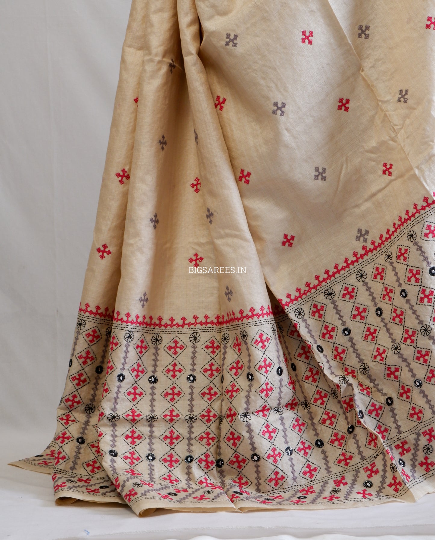 Kutchi Hand Embroidered Saree | Pure Gachi by Gachi Tassar Silk | Silk Marked | Beige