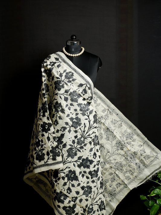 Nakshi Kantha Hand-Embroidered Dupatta | Silk | Off-White