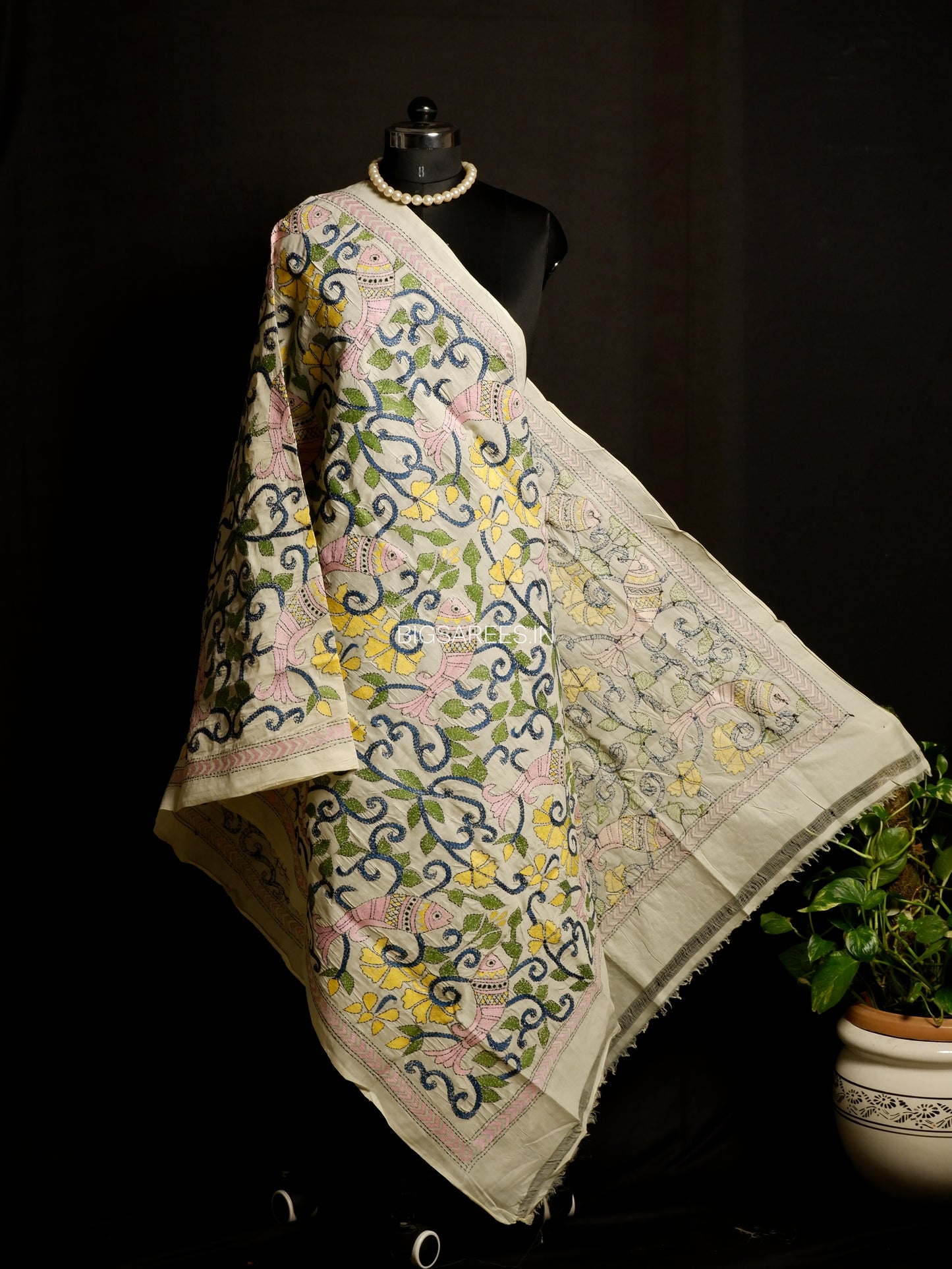Kantha Hand-Embroidered Dupatta | Semi Tussar Silk | Full Work | Off-White