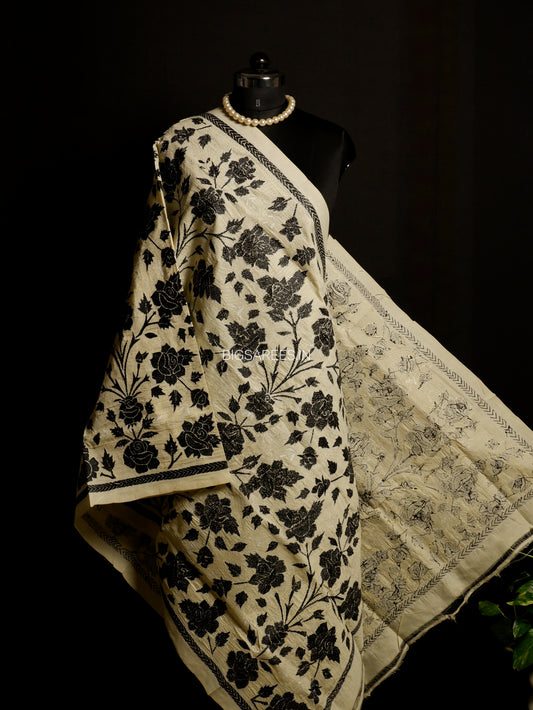 Nakshi Kantha Hand-Embroidered Dupatta | Silk | Off-White