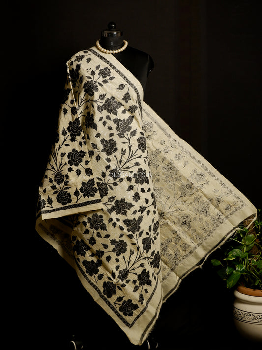 Nakshi Kantha Hand-Embroidered Dupatta | Silk | Off-White