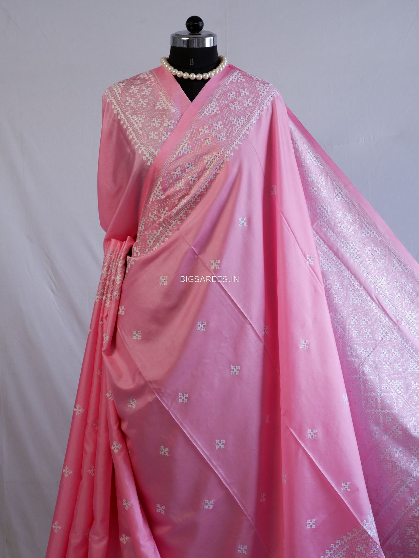 Kutchi/Gujarati Hand Embroidered Saree  | Blended Bangalore Silk / Art Silk | Pink