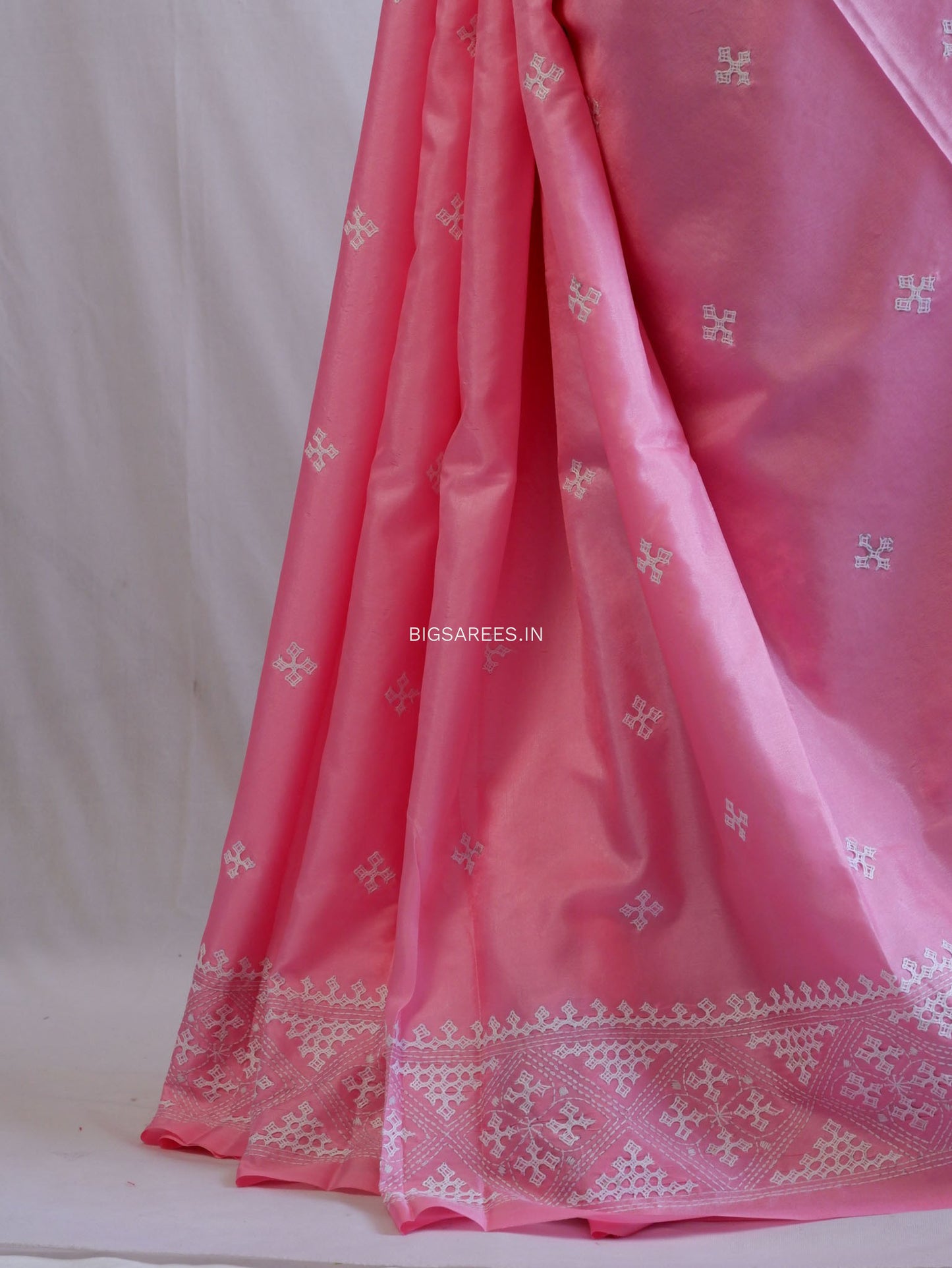 Kutchi/Gujarati Hand Embroidered Saree  | Blended Bangalore Silk / Art Silk | Pink