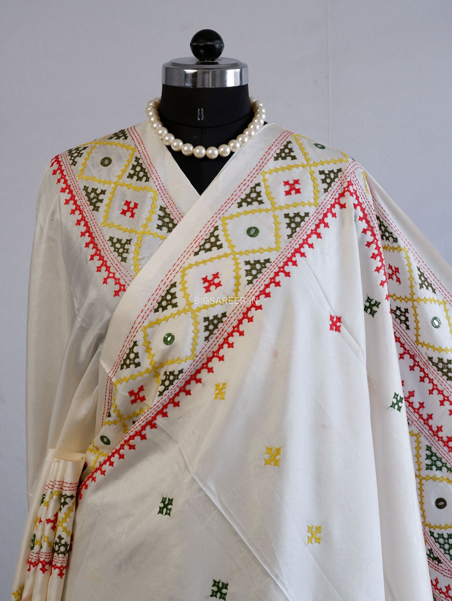 Kutchi/Gujarati Stitch Hand Embroidered Saree | Art Silk | Foil Mirror | White